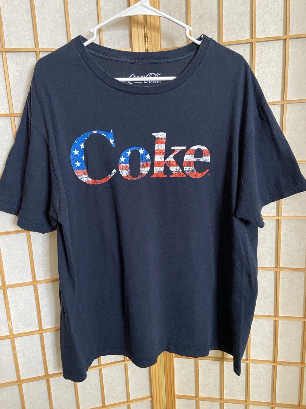 Coca Cola Coke Mens T-Shirt XL Navy Blue Red White Graphic Tee