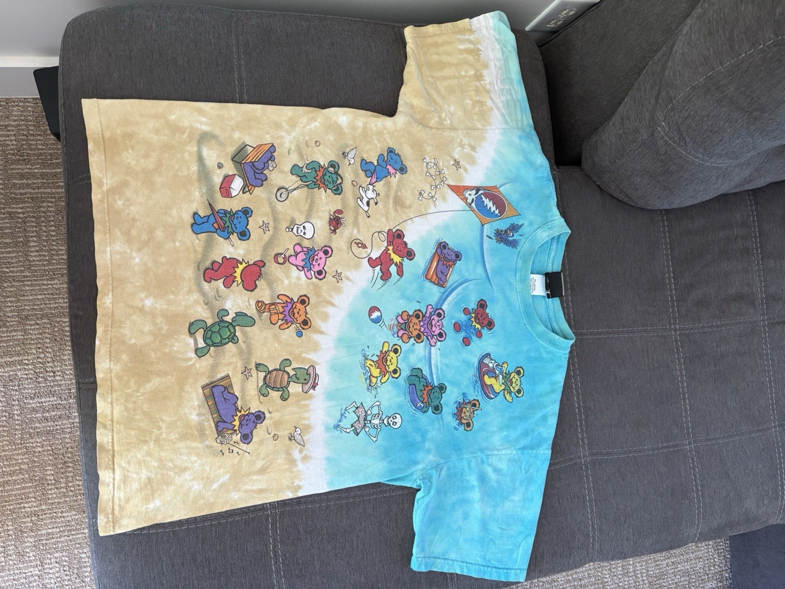 Liquid Blue Grateful Dead Dancing Bears Blue/Beige Tie-Dye Tee Cotton L