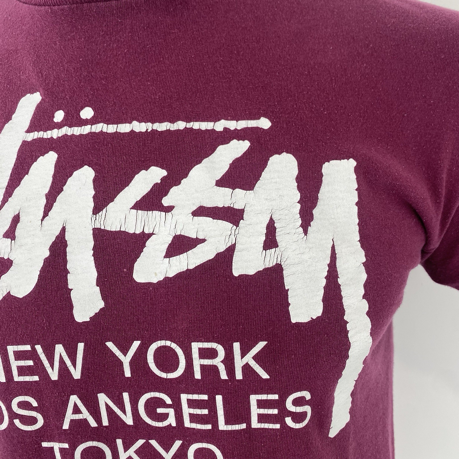 Stussy World Tour T Shirt Wine Red Medium Men’s Crew Neck Tee Spellout