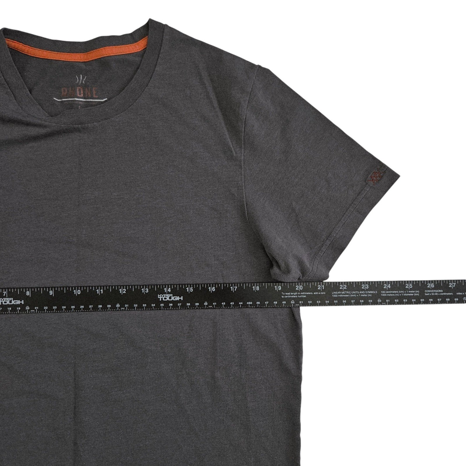 Rhone Reign (Men’s Large) Short Sleeve T-Shirt Gray Athletic Gym Tee Stretch
