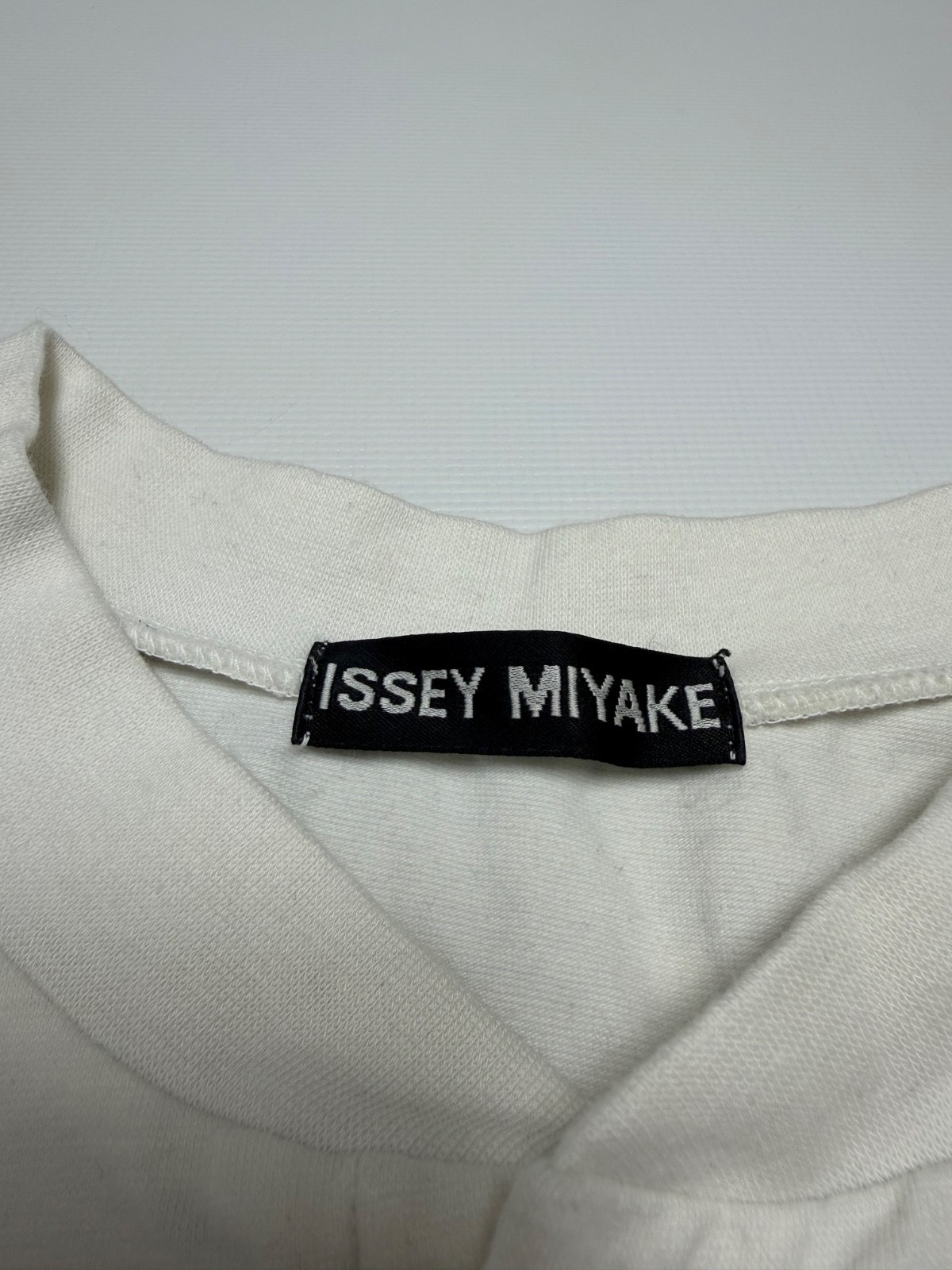 Vintage Issey Miyake White Henley Long Sleeve Dragon Cloud Graphic Tee Size M