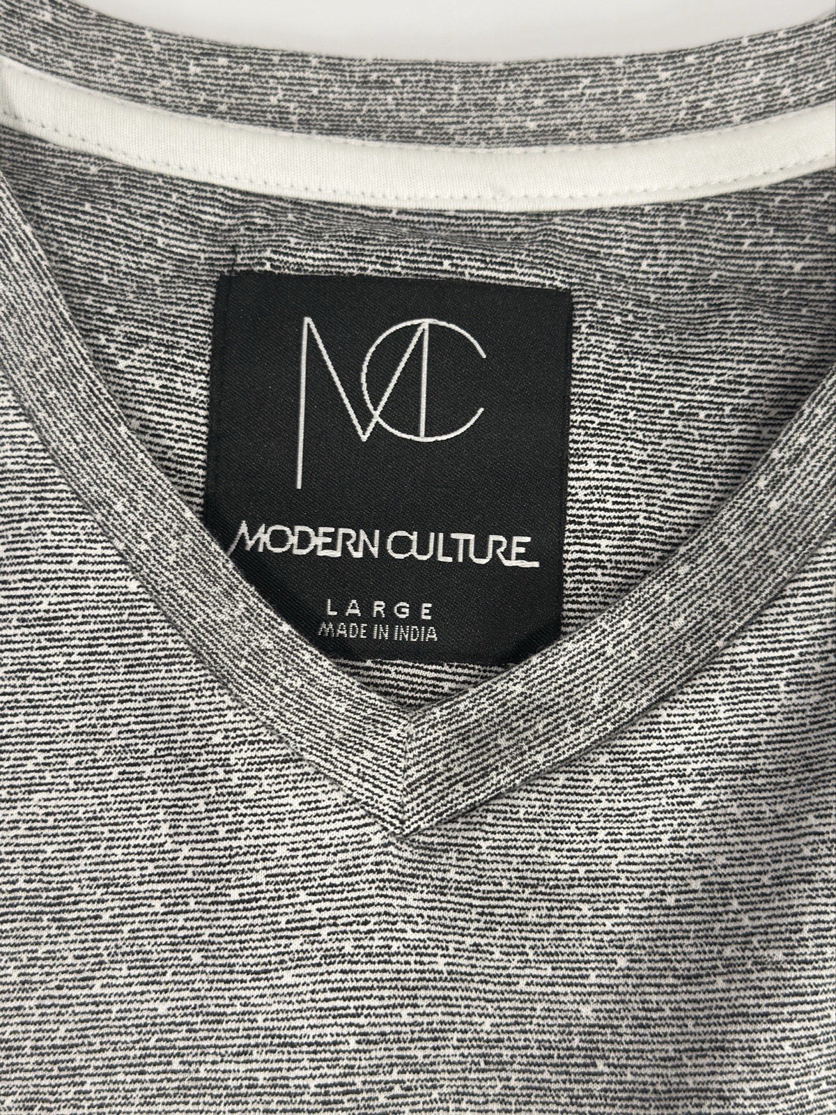 Modern Culture Men’s V-Neck Short Sleeve Colorblock T-Shirt Gray Black White L
