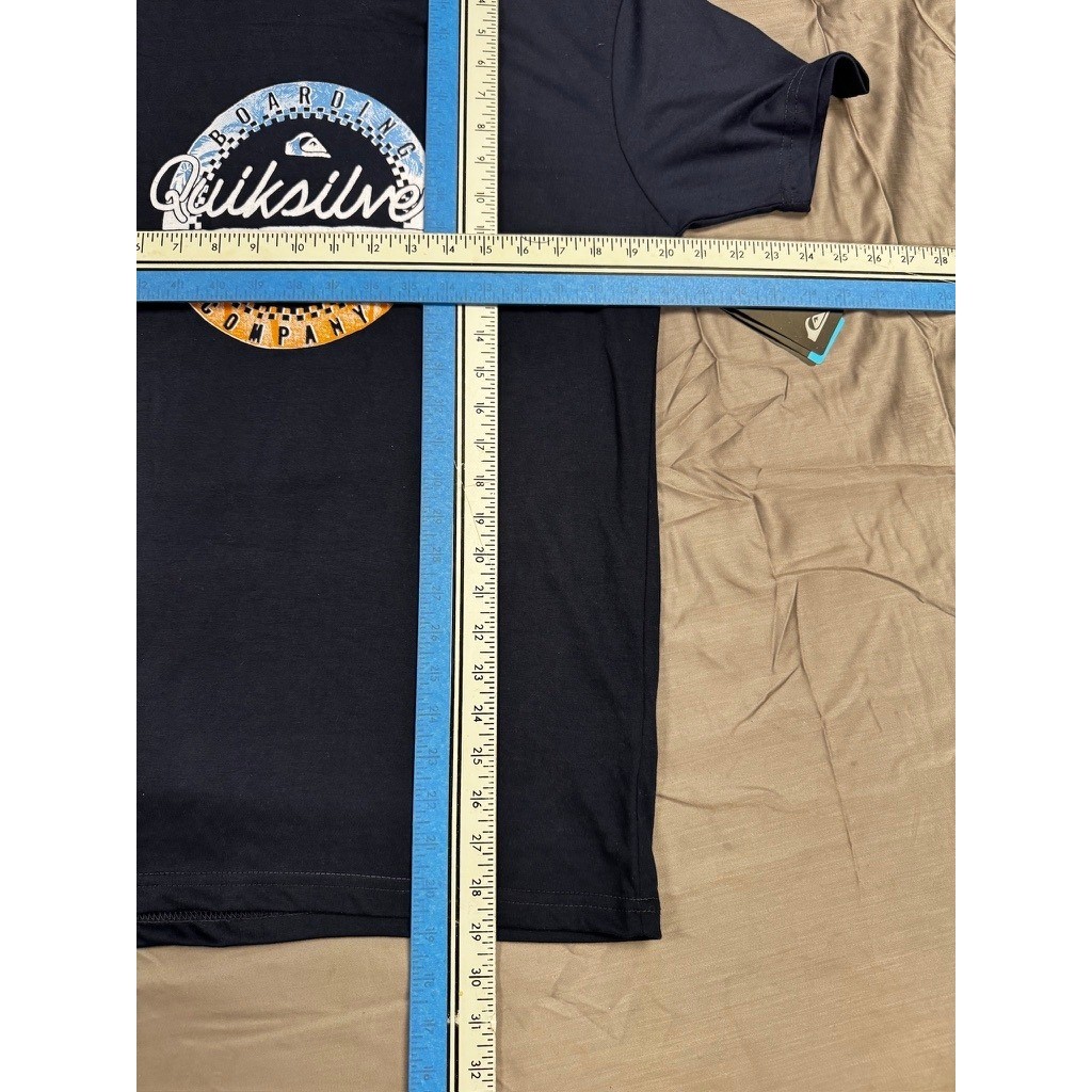 Quiksilver Mens Boarding Company Graphic T-Shirt Navy Blue Cotton Size Large NWT