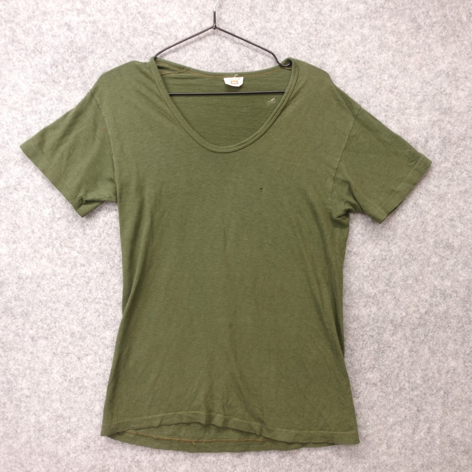 Vintage 60s HANES T Shirt Mens S Single Stitch Green Undershirt Distressed USA