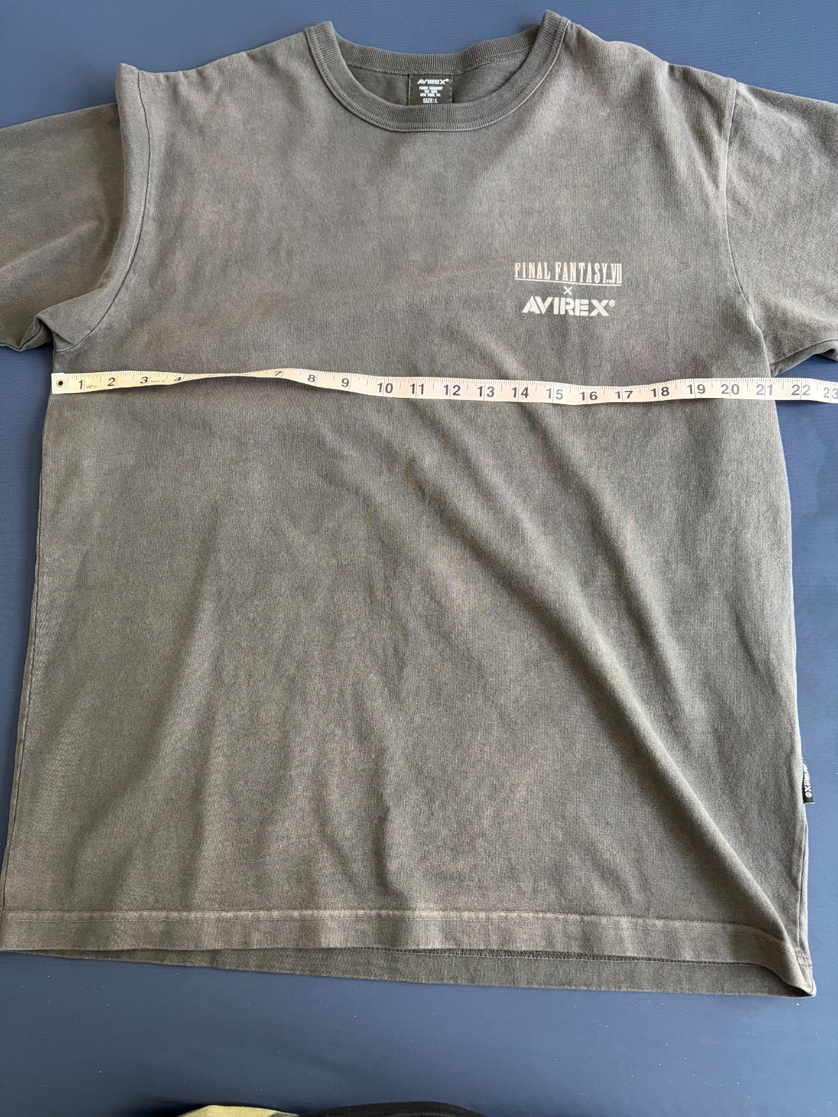 AVIREX x FINAL FANTASY VII REMAKE TIFA SEVENTH HEAVEN T-SHIRT L NWT Authentic