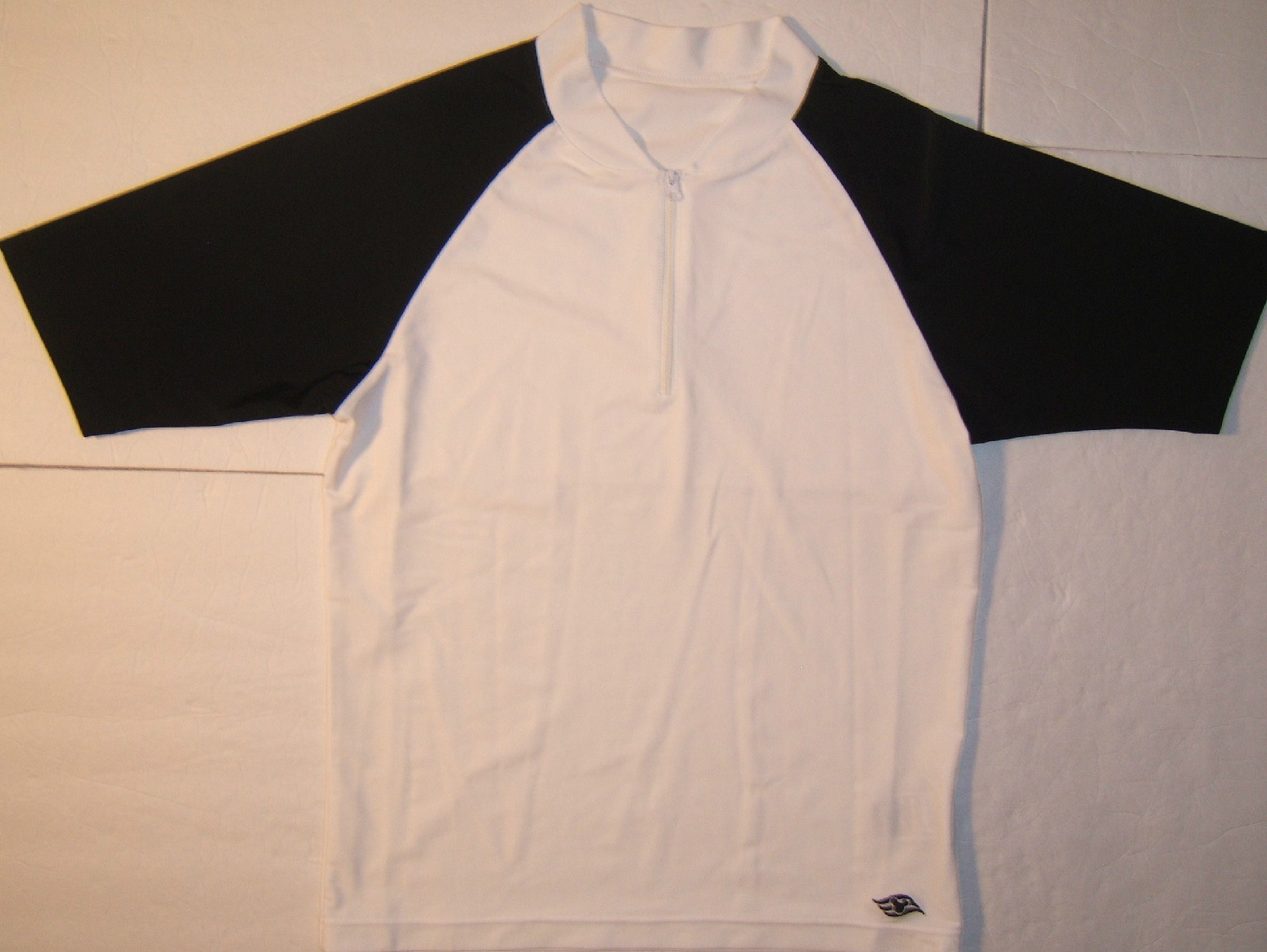 *NWT Disney World Short Sleeve Snug Tee Shirt Nylon Spandex White Black S