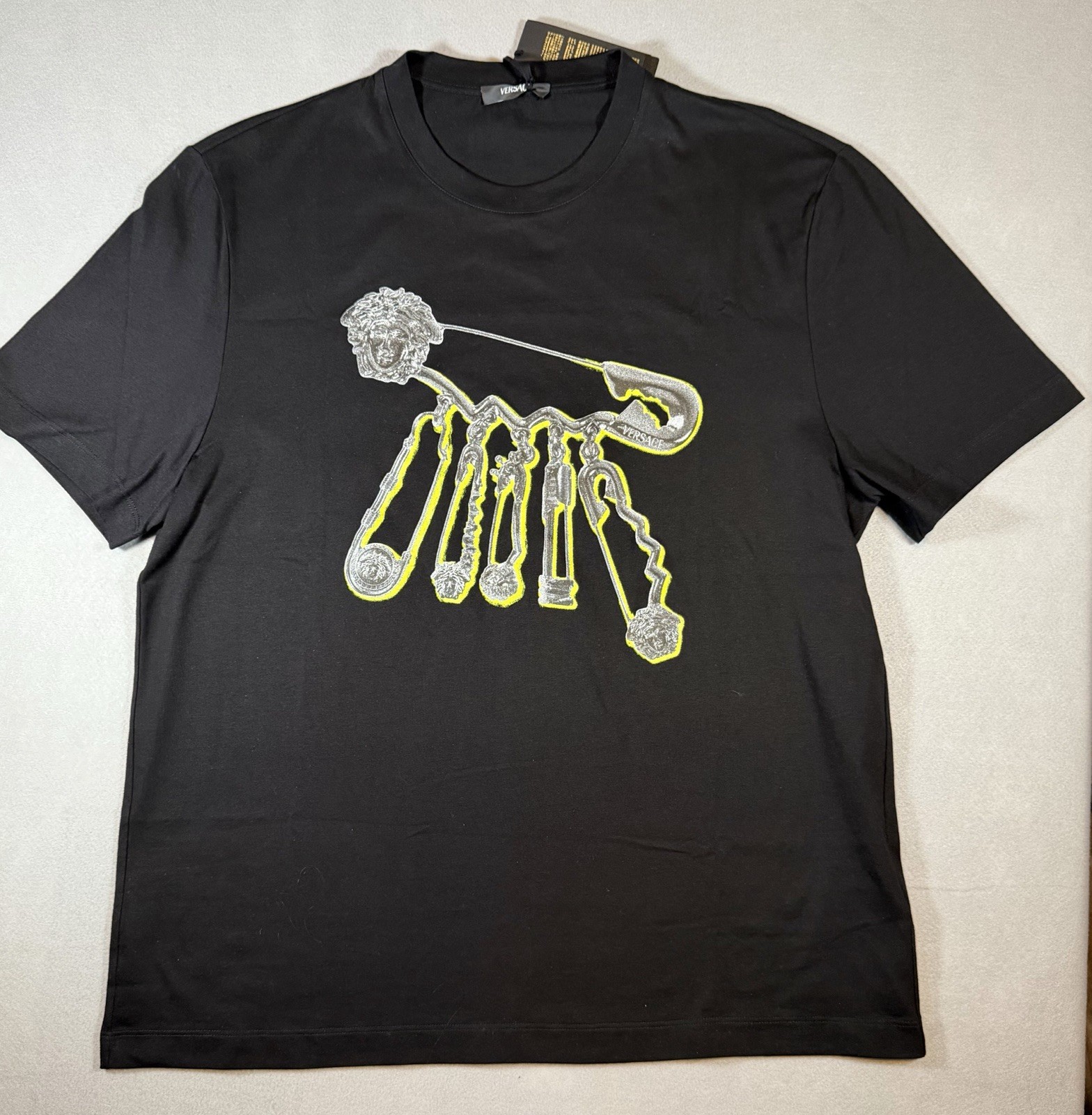 Versace Pop Pin Mesusa Black Cotton Jersey T-shirt Men’s Size XL Authentic