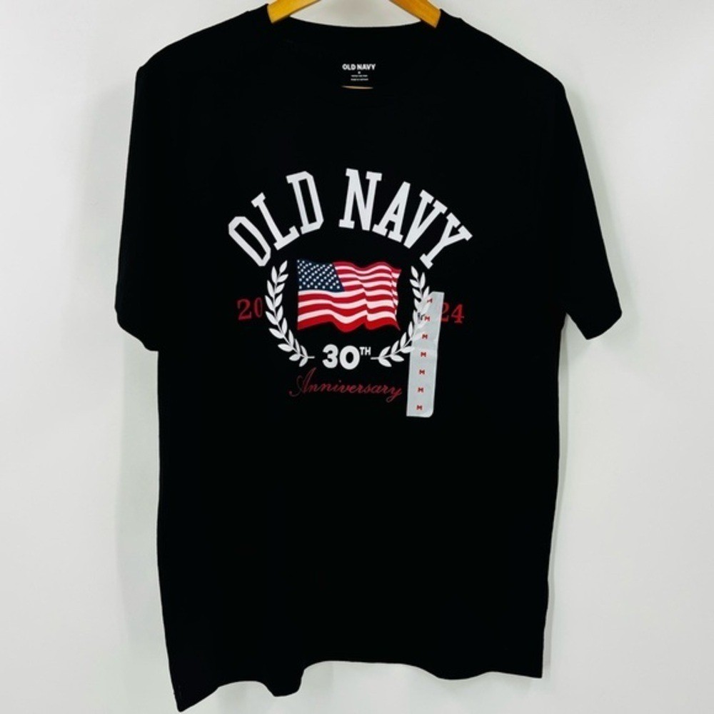Old Navy Black 30th Anniversary Men’s T-Shirt Patriotic Size Medium New with Tag