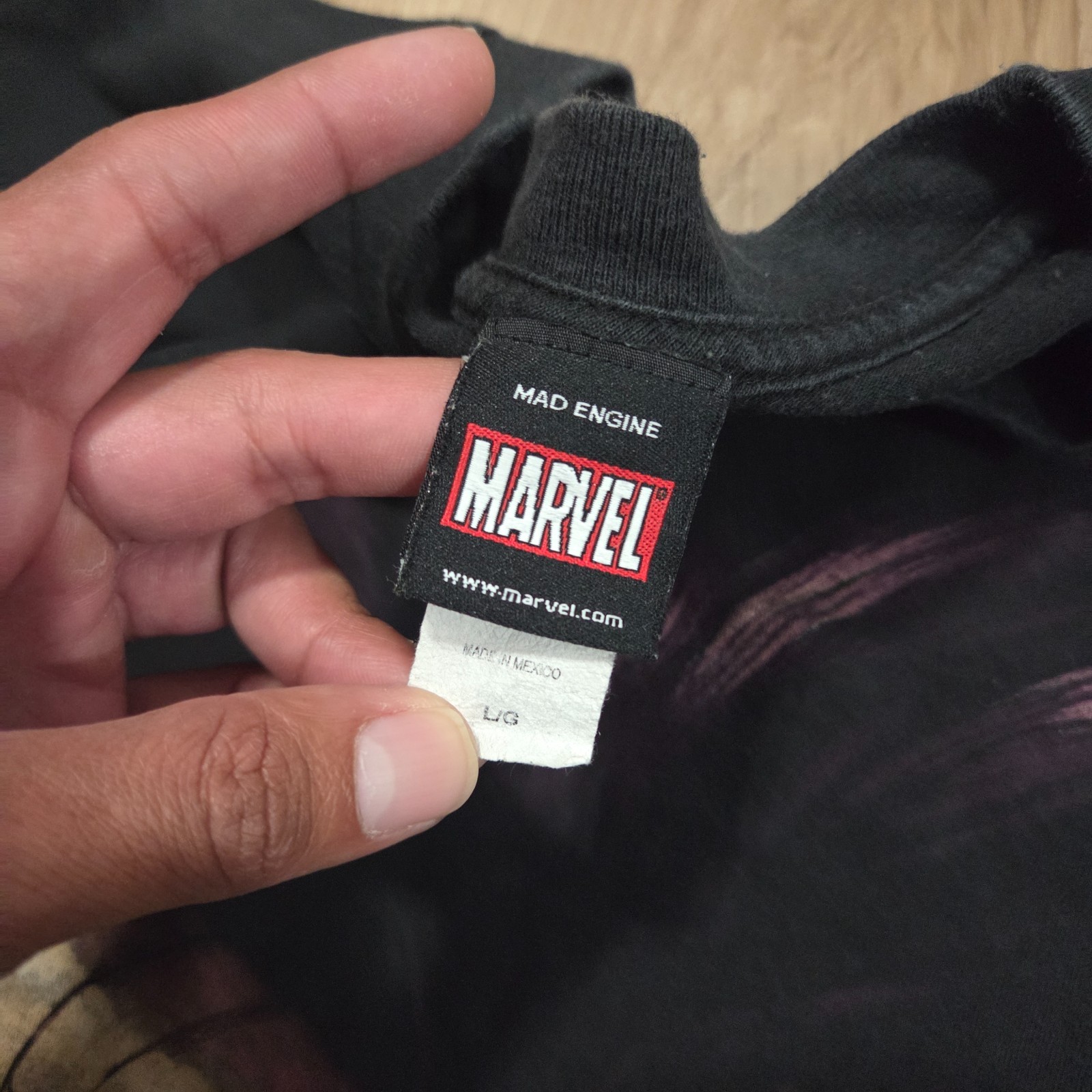 Marvel Mad Engine X-Men Logan Wolverine Claws Big Print Black Men’s Shirt Large