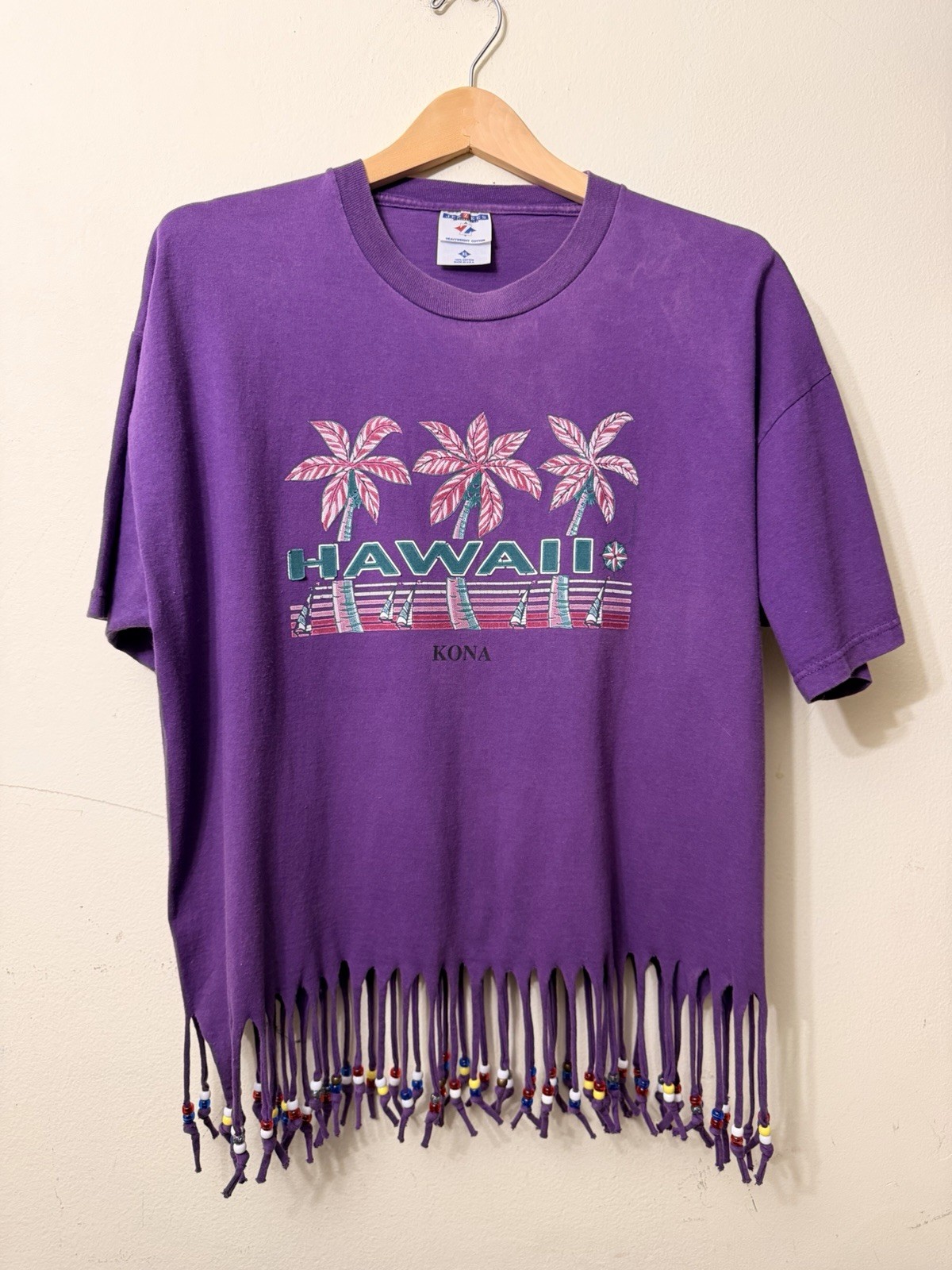 Vintage Kona Hawaii T Shirt Adult Size XL Custom Beaded Bottom 90s Souvenir Tee