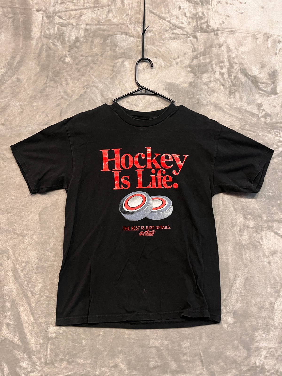 Vintage Hockey Is Life Graphic T-Shirt Youth XL Black