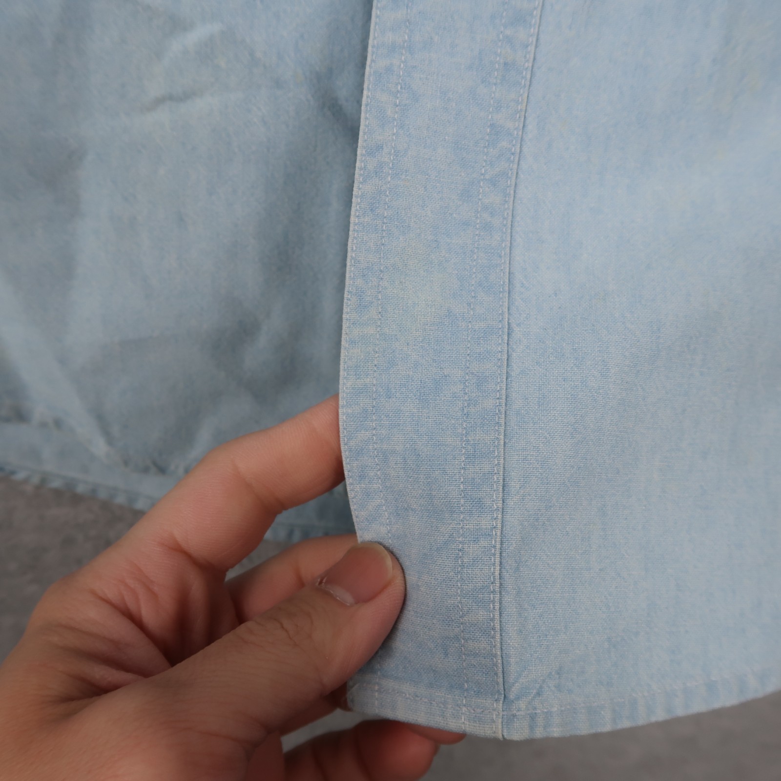 Vintage 90s Looney Tunes Chambray Denim Shirt Bugs Bunny Taz Medium M