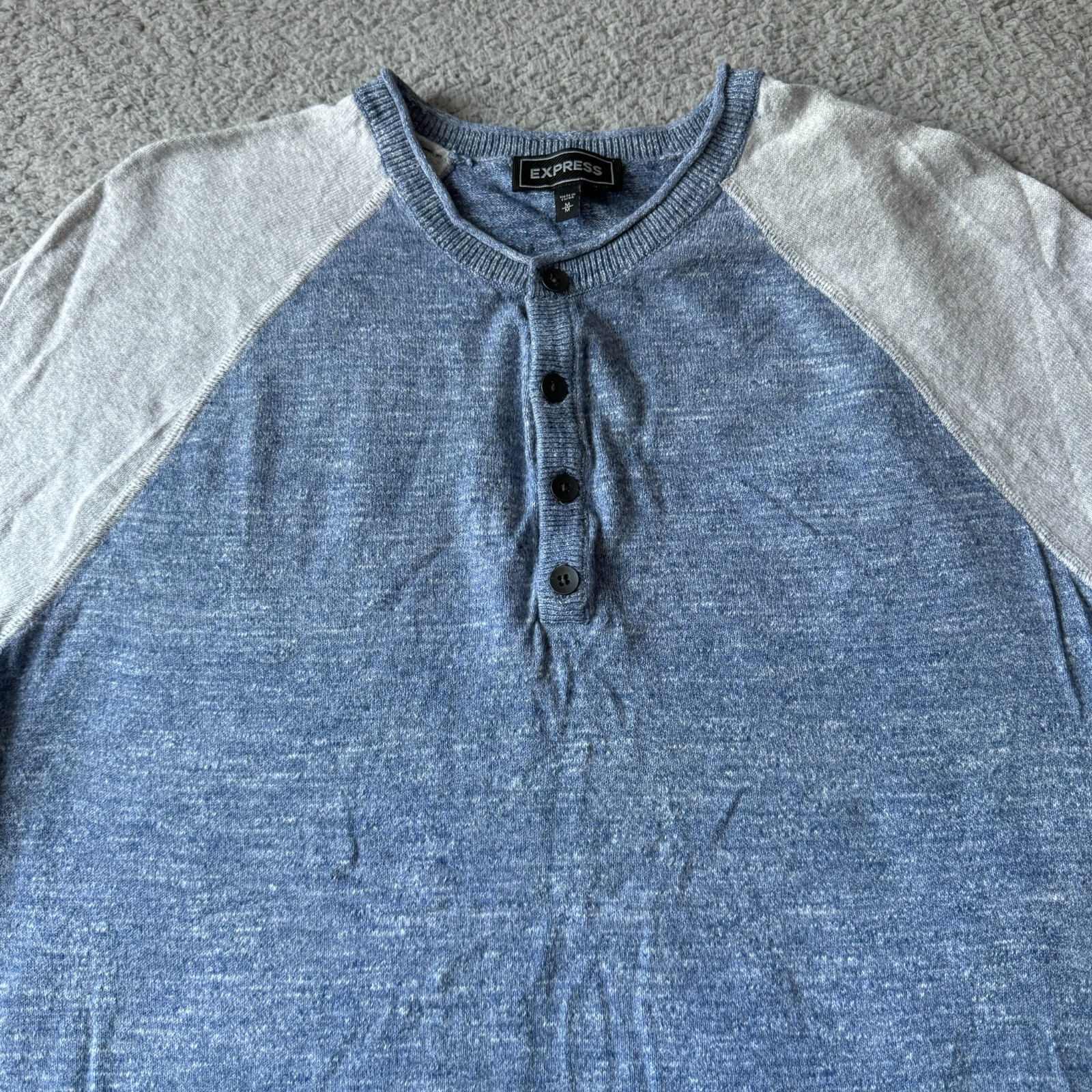 Express T Shirt Mens Medium Gray Casual Outdoor Winter Holiday Long Sleeves
