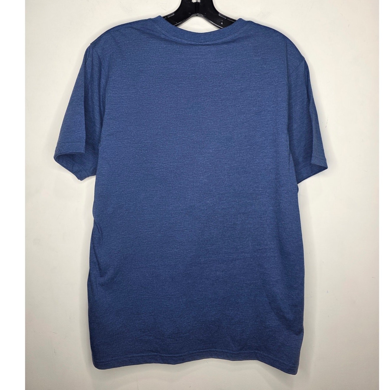 NWT Chubbies The Weekend has Arrived blue short sleeve pocket t-shirt – medium