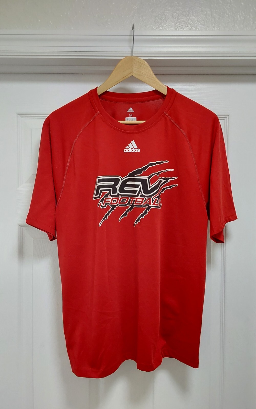 Adidas Climate T Shirt Mens Size Medium Red Short Sleeve Rev Football Polyester