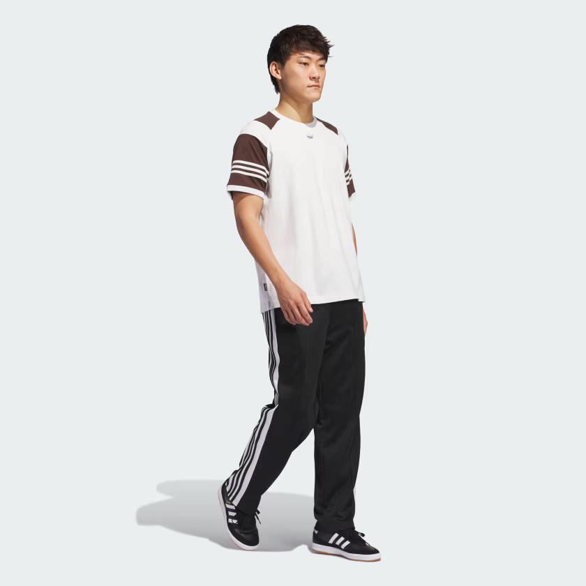 Adidas men Tyshawn Tee (Gender Neutral); Crystal White / Dark Brown; M