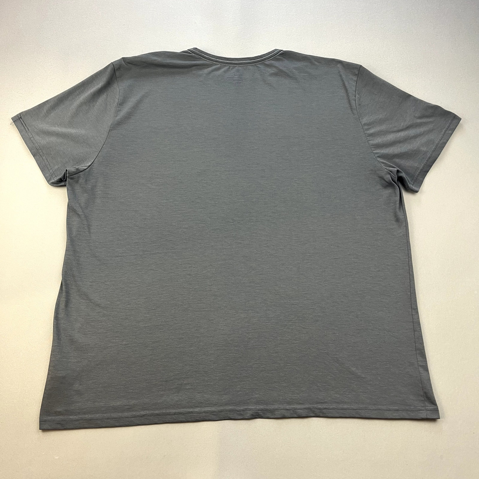 Roark Revival Pocket T-Shirt Adult XXL Gray Polartec Lightweight Athletic Sports