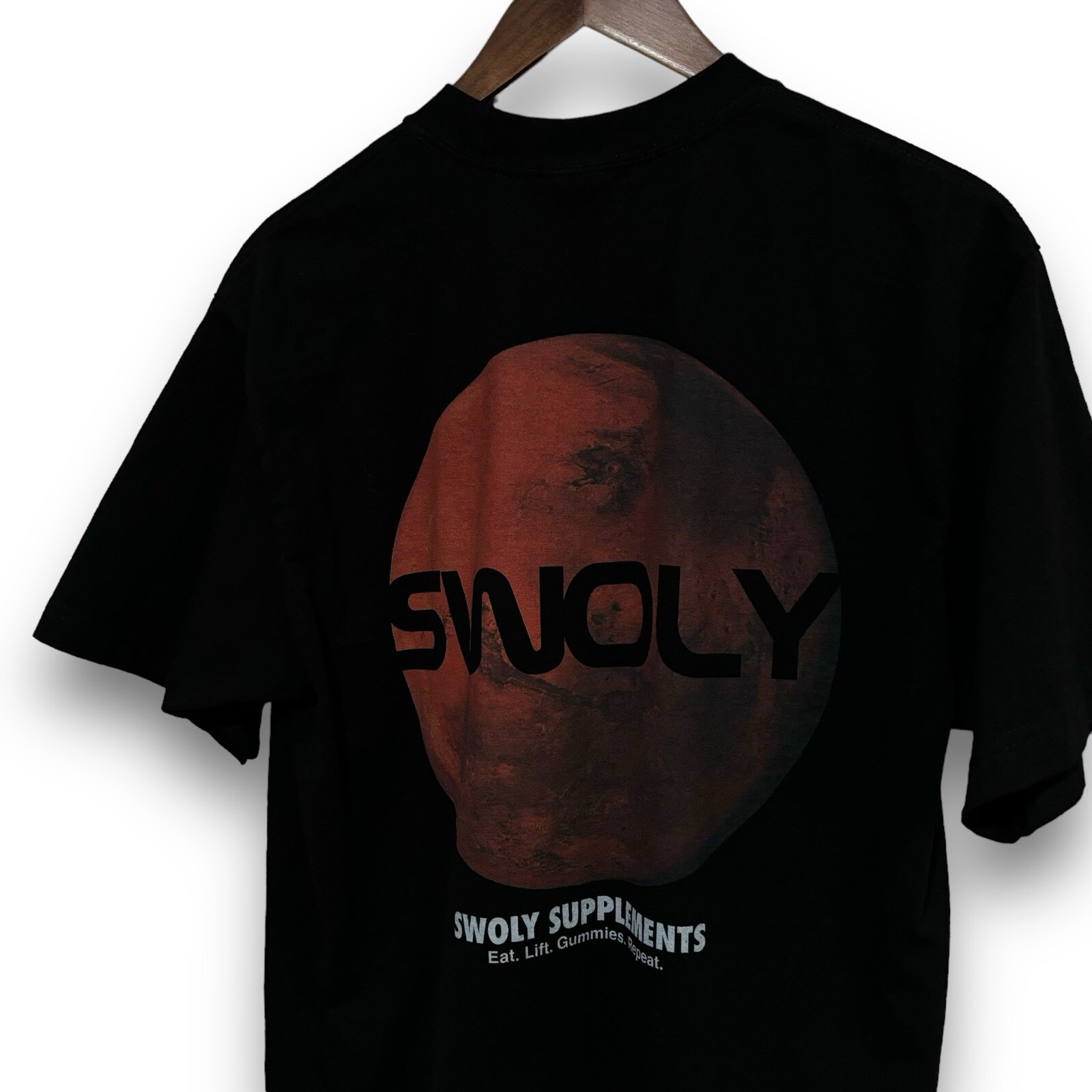 Swoly Supplements Men’s Graphic Heavyweight T Shirt Black Size Large 21 x 30