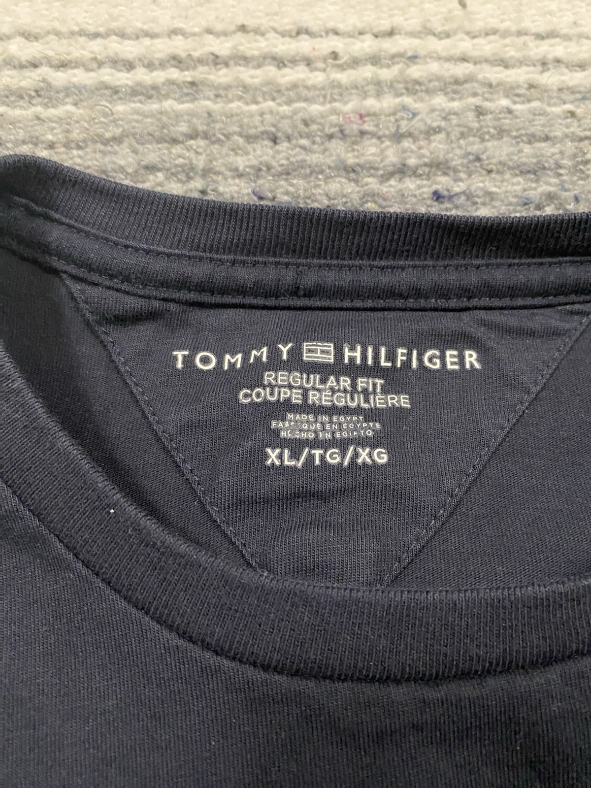 Tommy Hilfiger Y2K Style Tino T Shirt Mens XL Black Embroidered Logo Tee