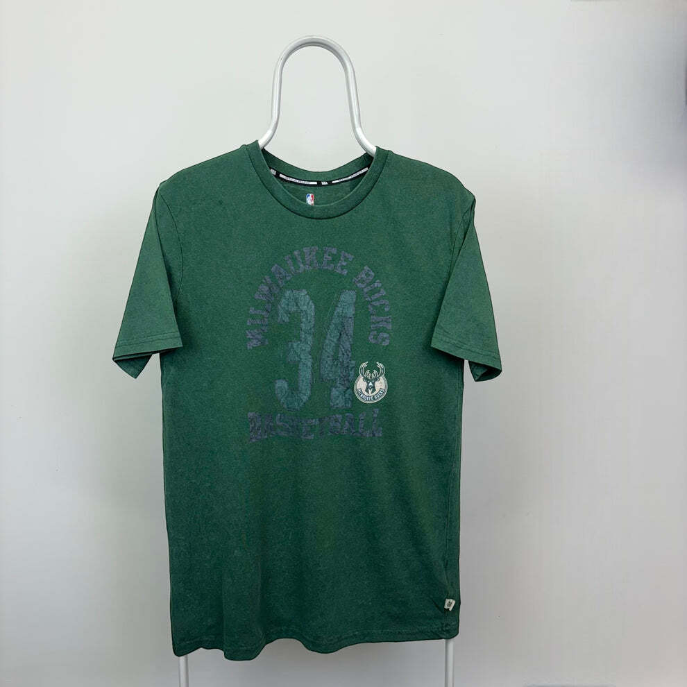Outerstuff NBA Milwaukee Bucks Giannis Antetokounmpo Graphic Print T-Shirt M