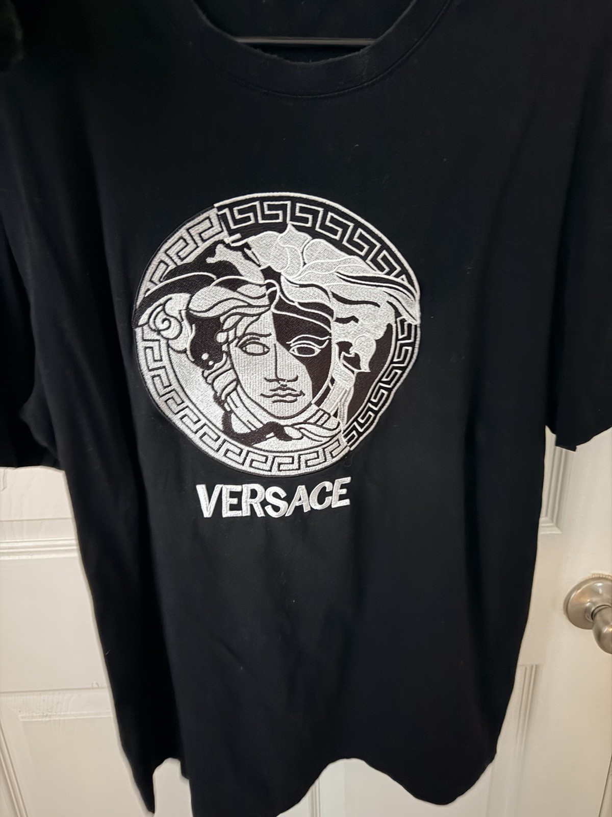 Versace Men’s Black Graphic Logo Crew Neck Short Sleeve T-Shirt – 90’s