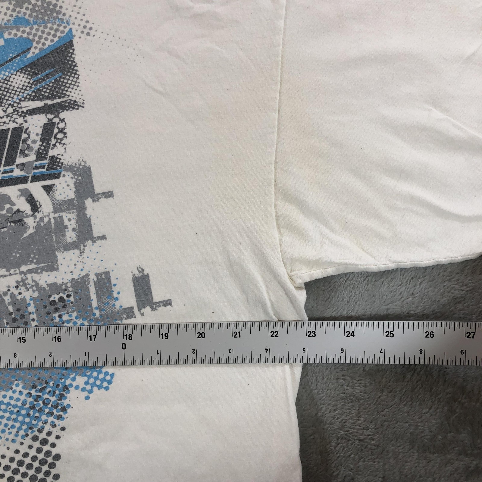 Vintage O’Neill Shirt Mens XL White Logo Graphic Surf Tee Tagless Y2K Surfwear