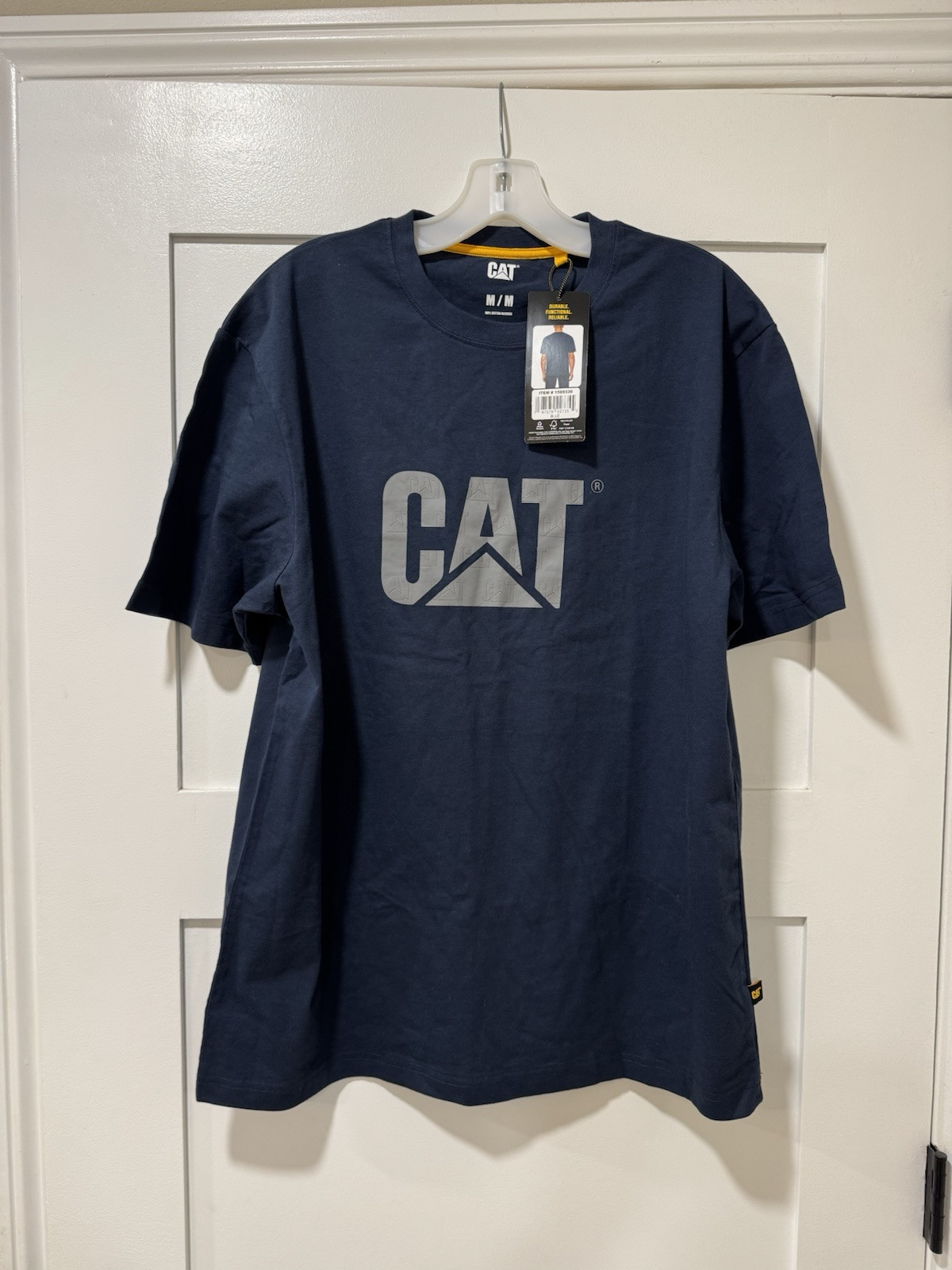 NWT CAT Men’s Workwear Relaxed Fit T-Shirt Navy Blue Rubber Logo Size Medium