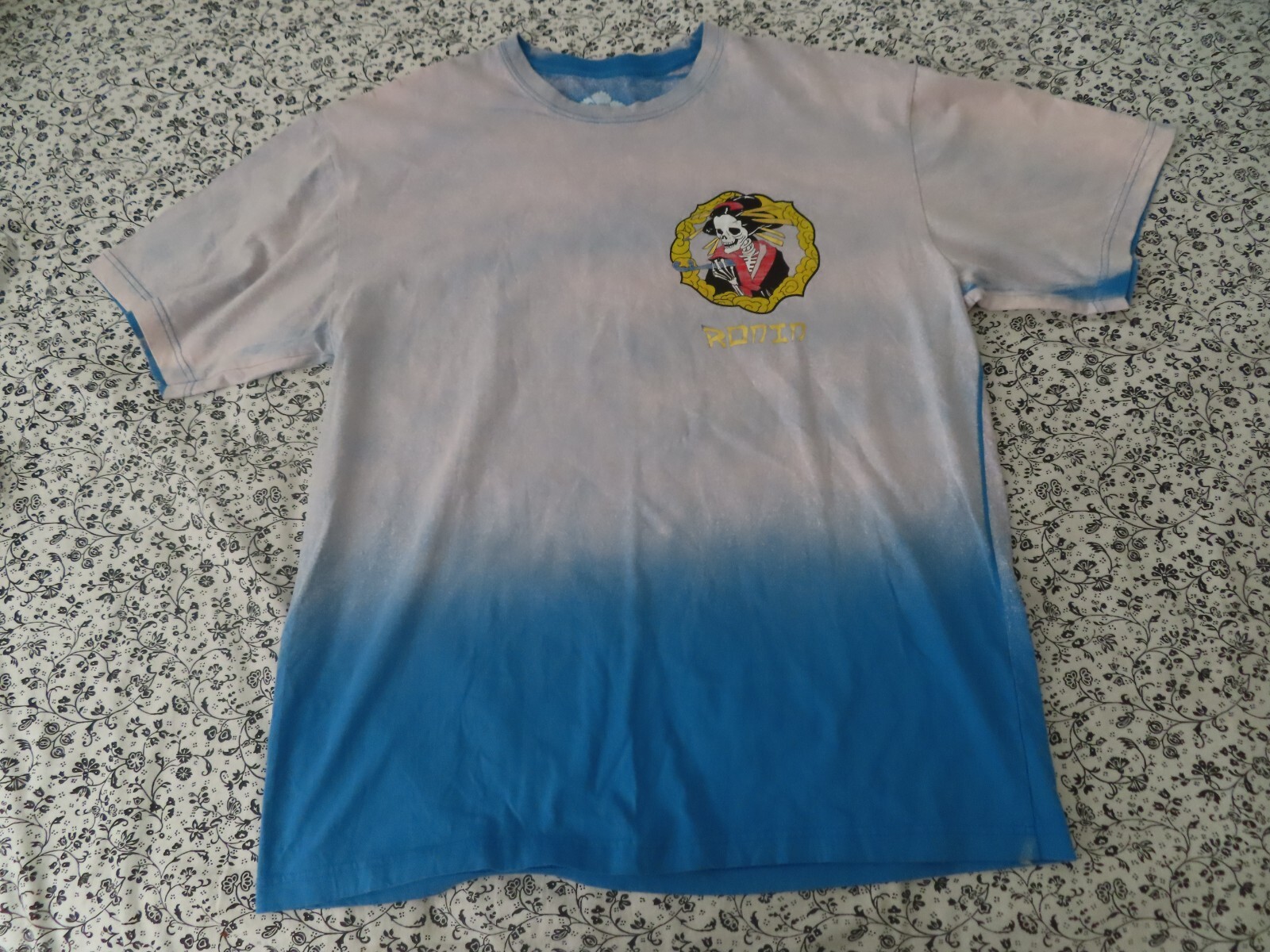 ronin tshirt XL ombre print