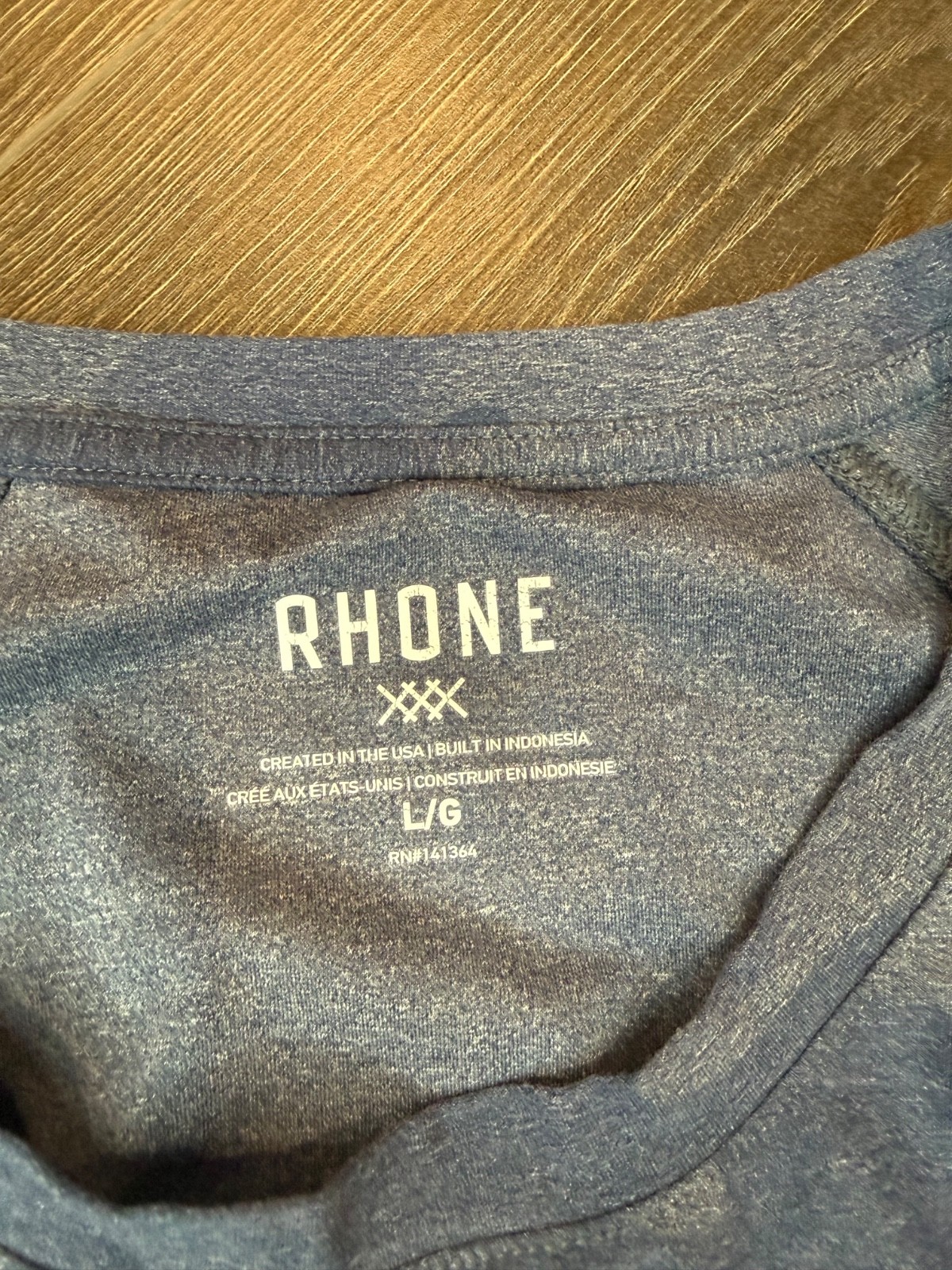 RHONE Reign Blue Camo Performance Short Sleeve Athletic Crew Shirt – Mens L
