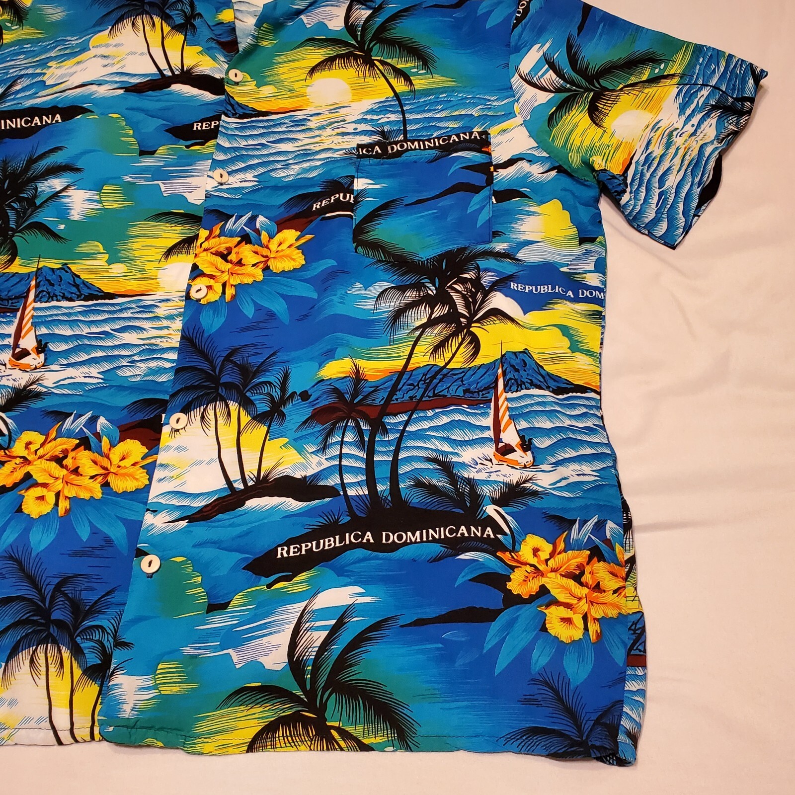Dominican Caribbean Tropical Button Palm Tree Island Floral Shirt Yellow & Blue