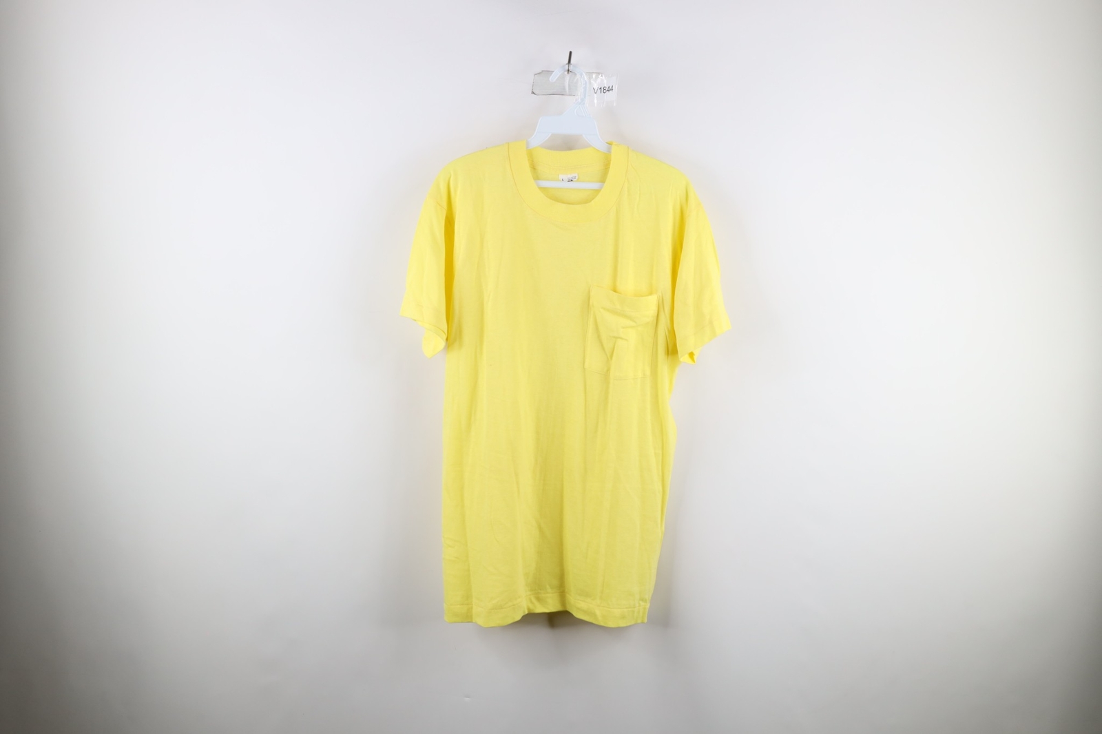 Vintage 90s Streetwear Mens Large Blank Short Sleeve Pocket T-Shirt Yellow USA