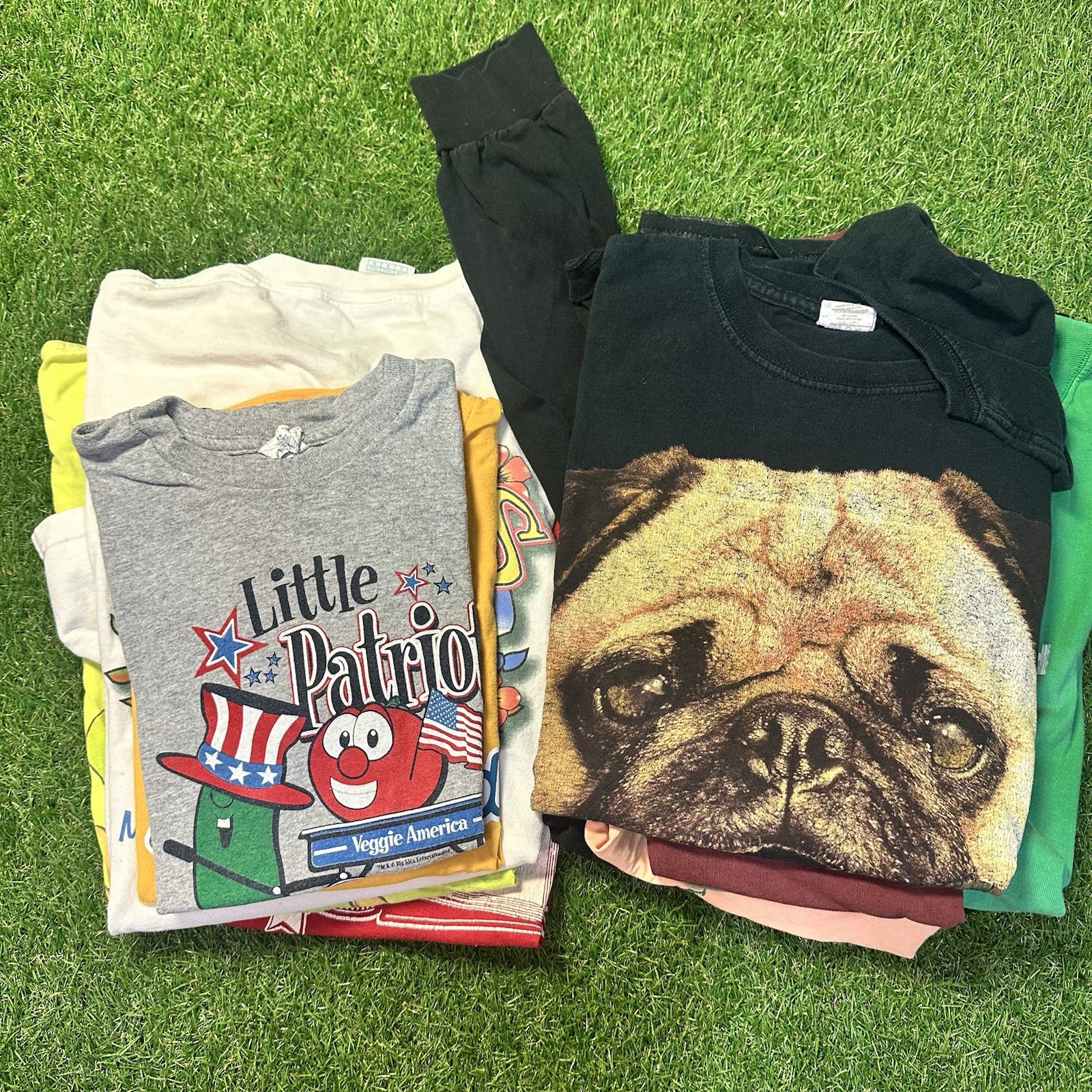 Lot of 20 Modern Graphic T Shirts Mixed Size Wholesale Bulk Reseller Y2K A24
