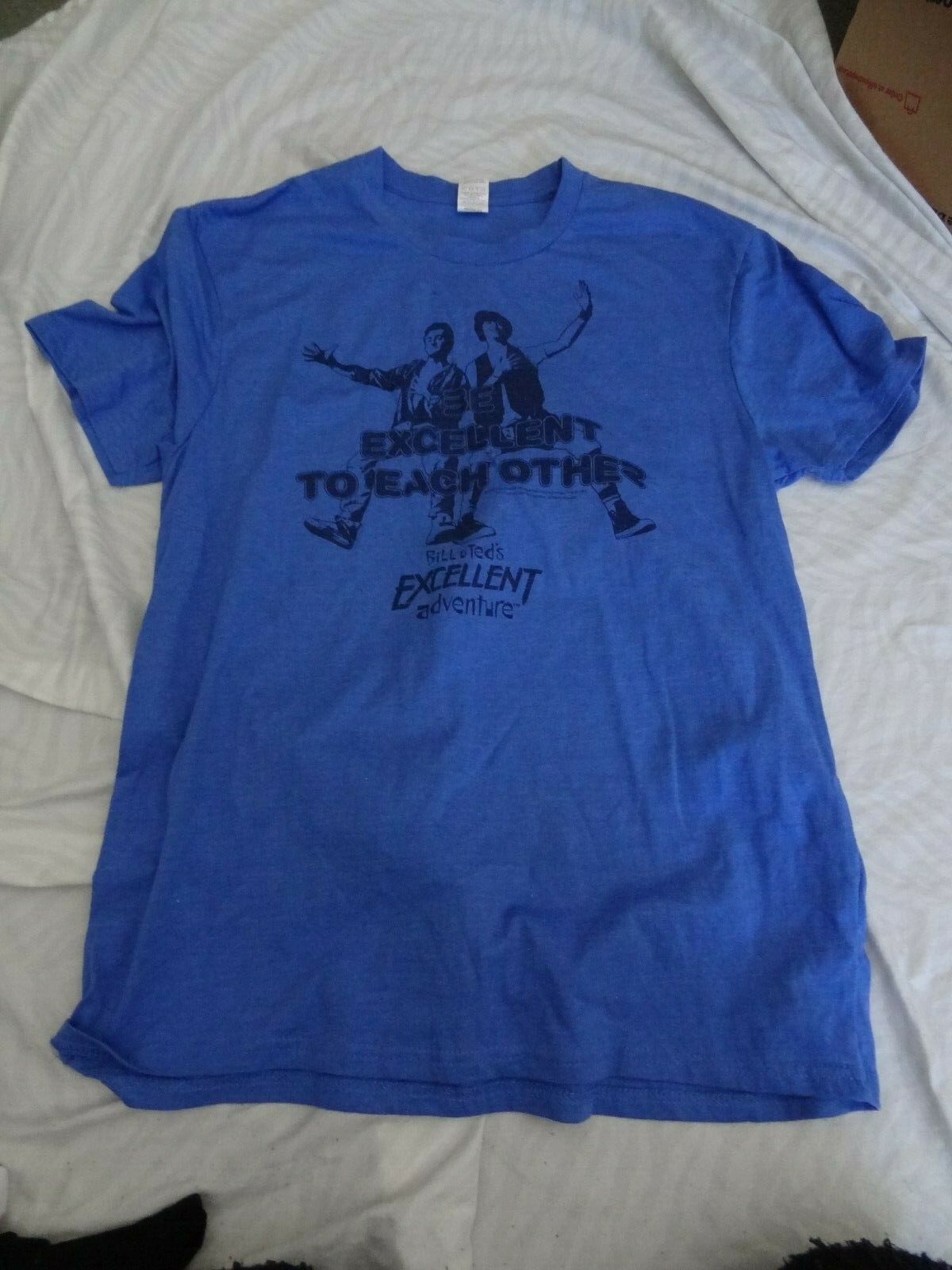 BILL AND TEDS EXCELLENT ADVENTURE BLUE T SHIRT GENTLY USED