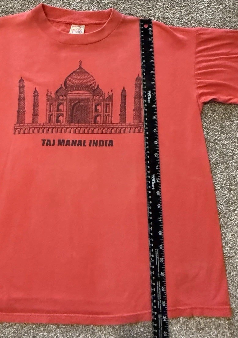 Vintage Taj Mahal India T Shirt Made In India Tourist Graphic Red Tee Fits M