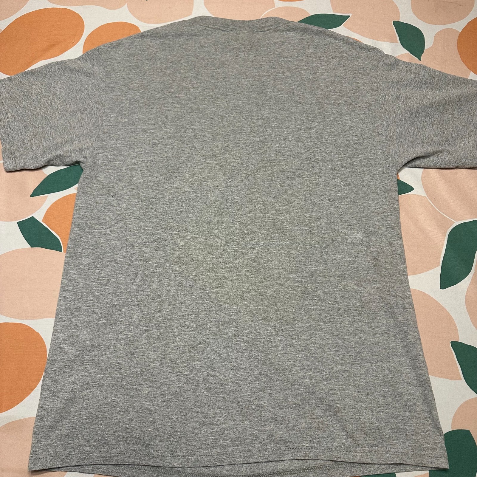 VINTAGE Nutmeg Mills Wisconsin Badgers Football Shirt Men’s Large Gray Lee Sport