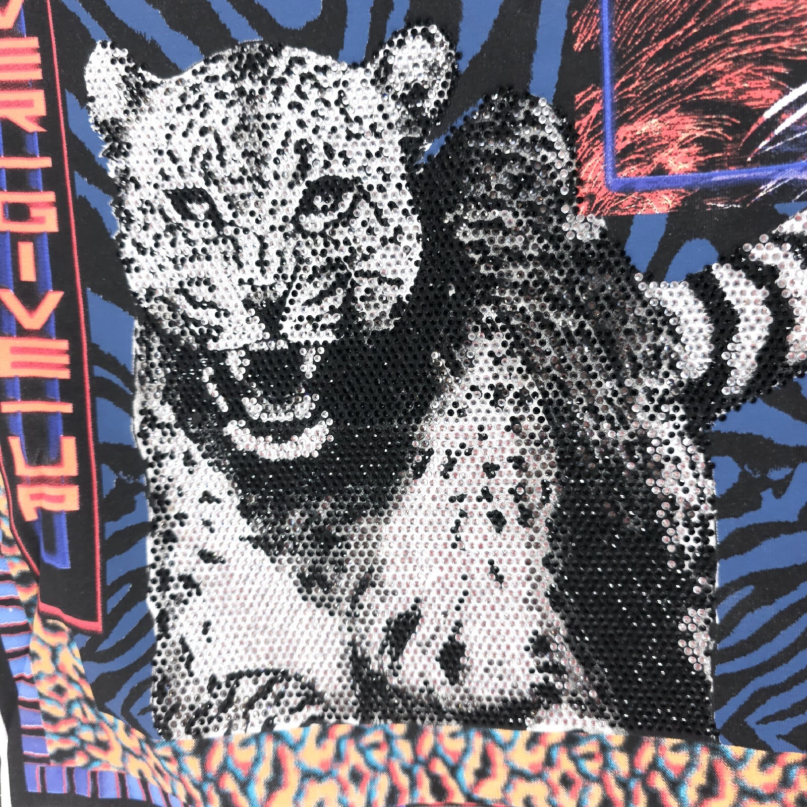 NWOT ROBERTO CAVALLI Graphic Men’s T-Shirt Beaded Animals Never Give Up LARGE