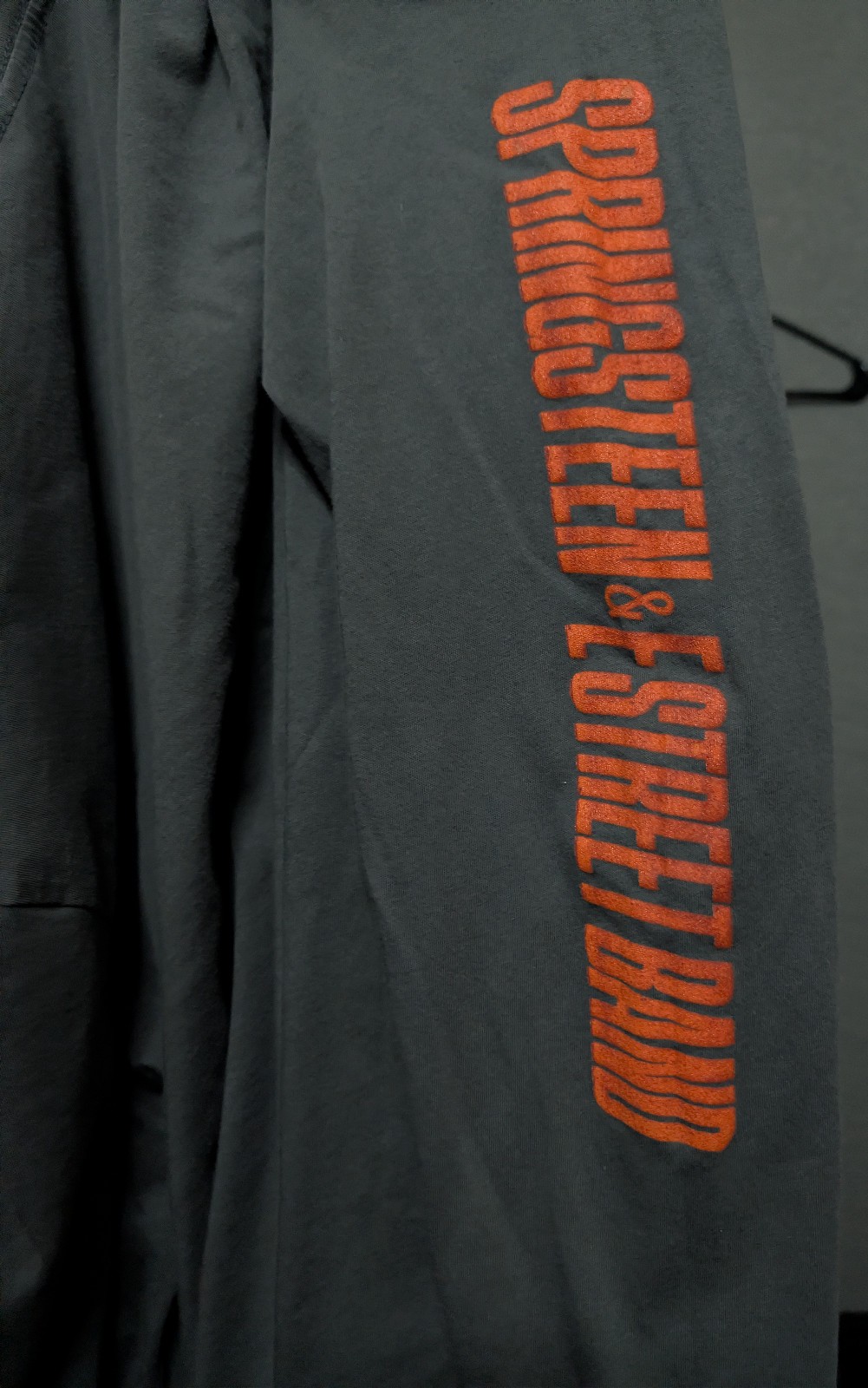 Bruce Springsteen E Street Band 2023 Tour XL Gray LS Tee Shirt 21″ W X 29.5″ L