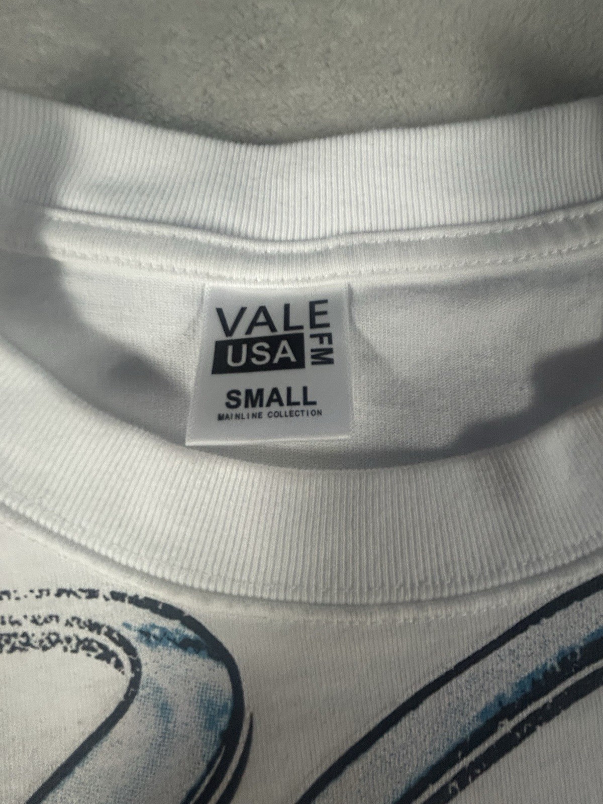Vale USA Men’s White Graphic Logo Crew Neck Short Sleeve T-Shirt Size S
