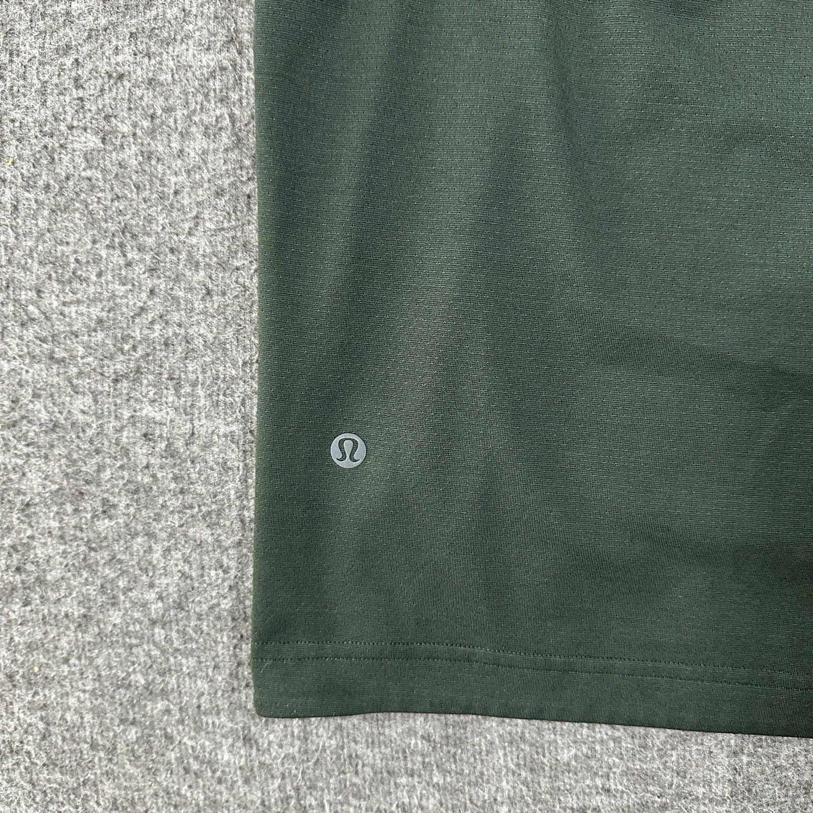 2 Lululemon Men’s Easy Set Train Short Sleeve Shirts Blue Dark Green 2XL LOT