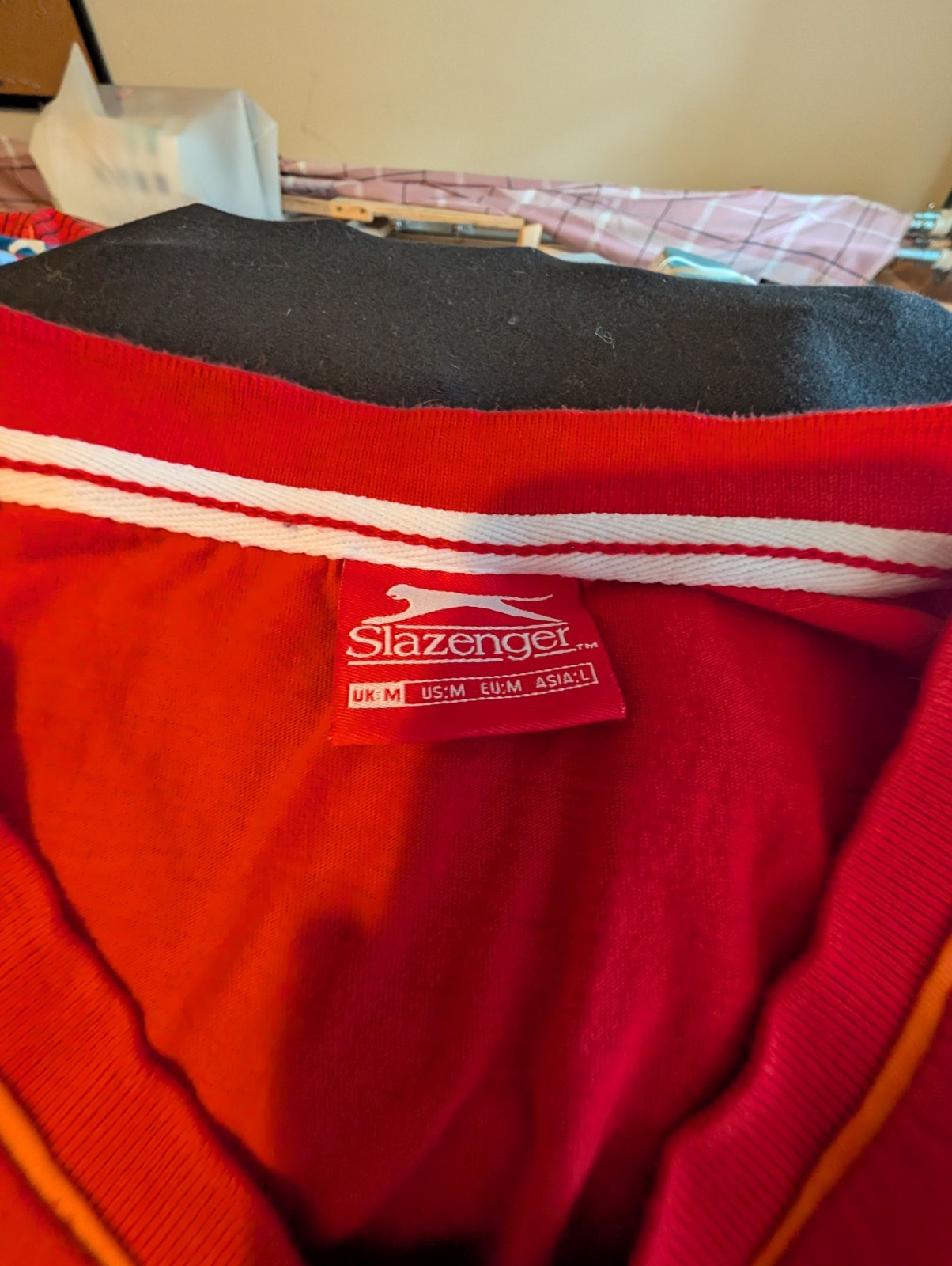 Slazenger T-Shirt Men’s Red Tee Size (M) Short Sleeves V Neck Cotton Medium