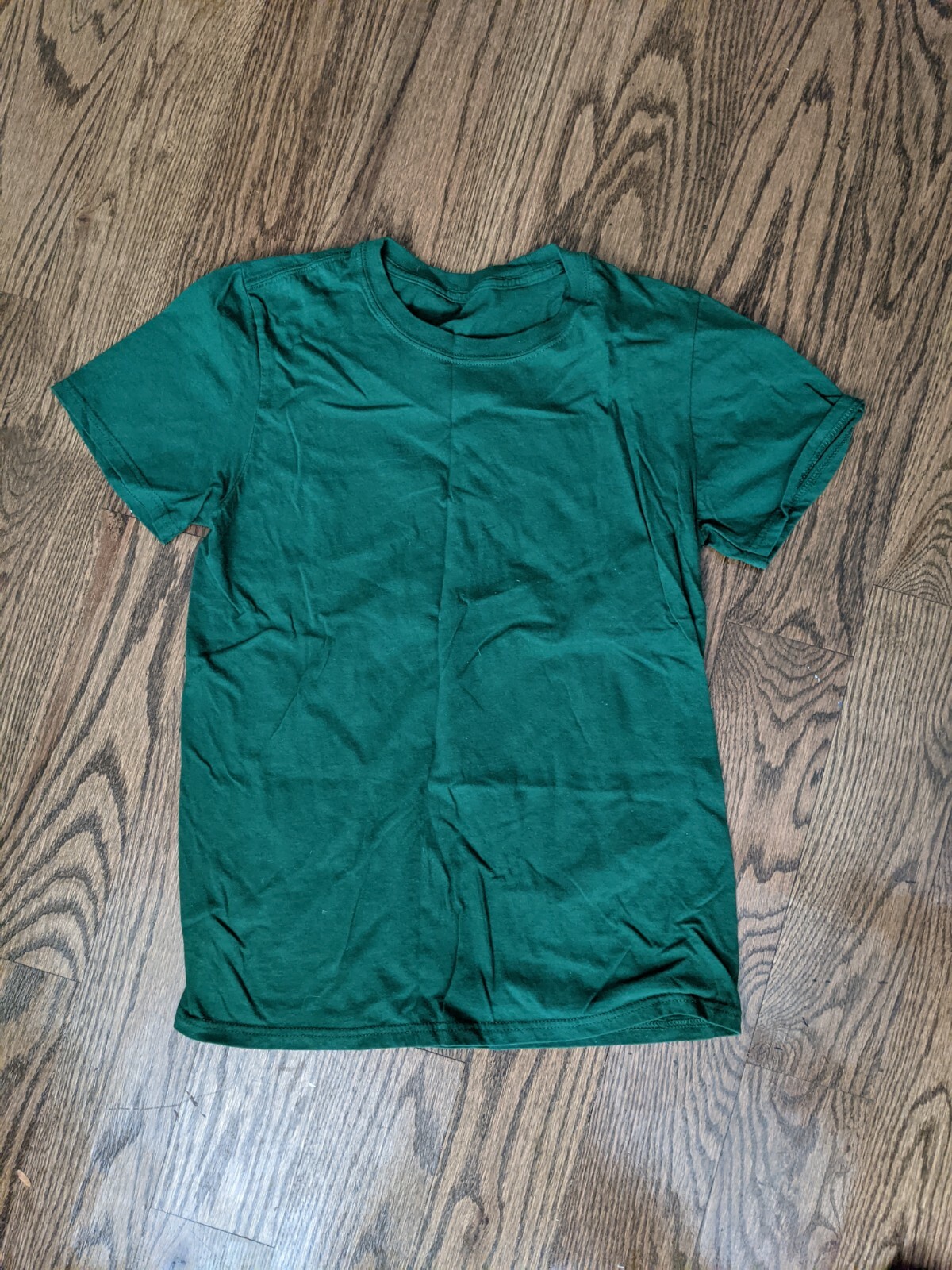 Green anvil T Shirt Small