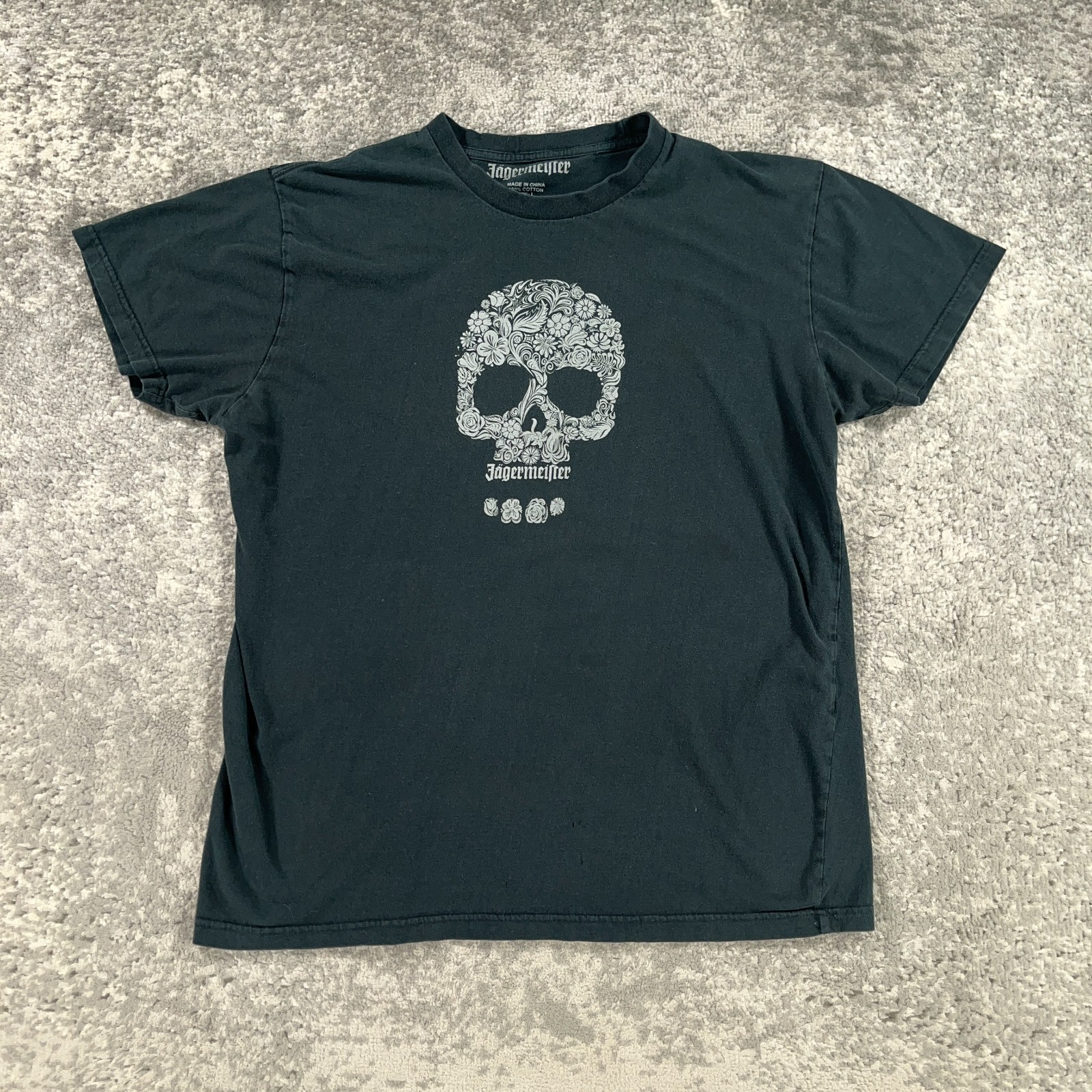 Jagermeister Shirt Mens Large Black Short Sleeve Floral Skull Graphic Tee Liquor