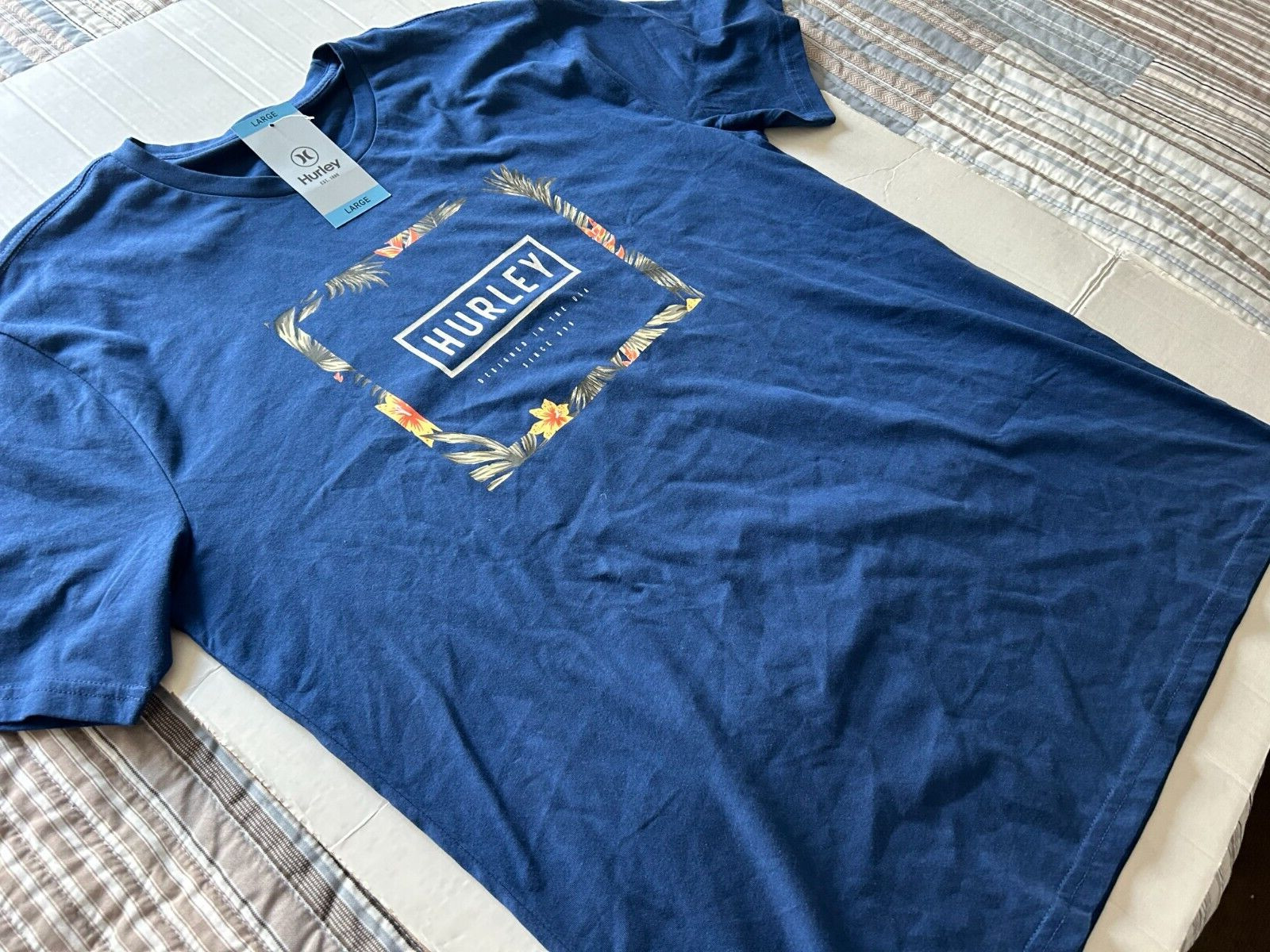 HURLEY SIZE LARGE DARK BLUE SHORT SLEEVE T-SHIRT…SEE DESCRIPTION