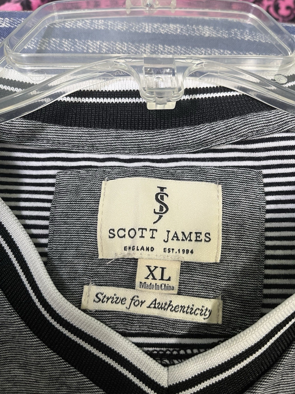 Scott James Men’s XL Grey/Black Short Sleeve T-shirt