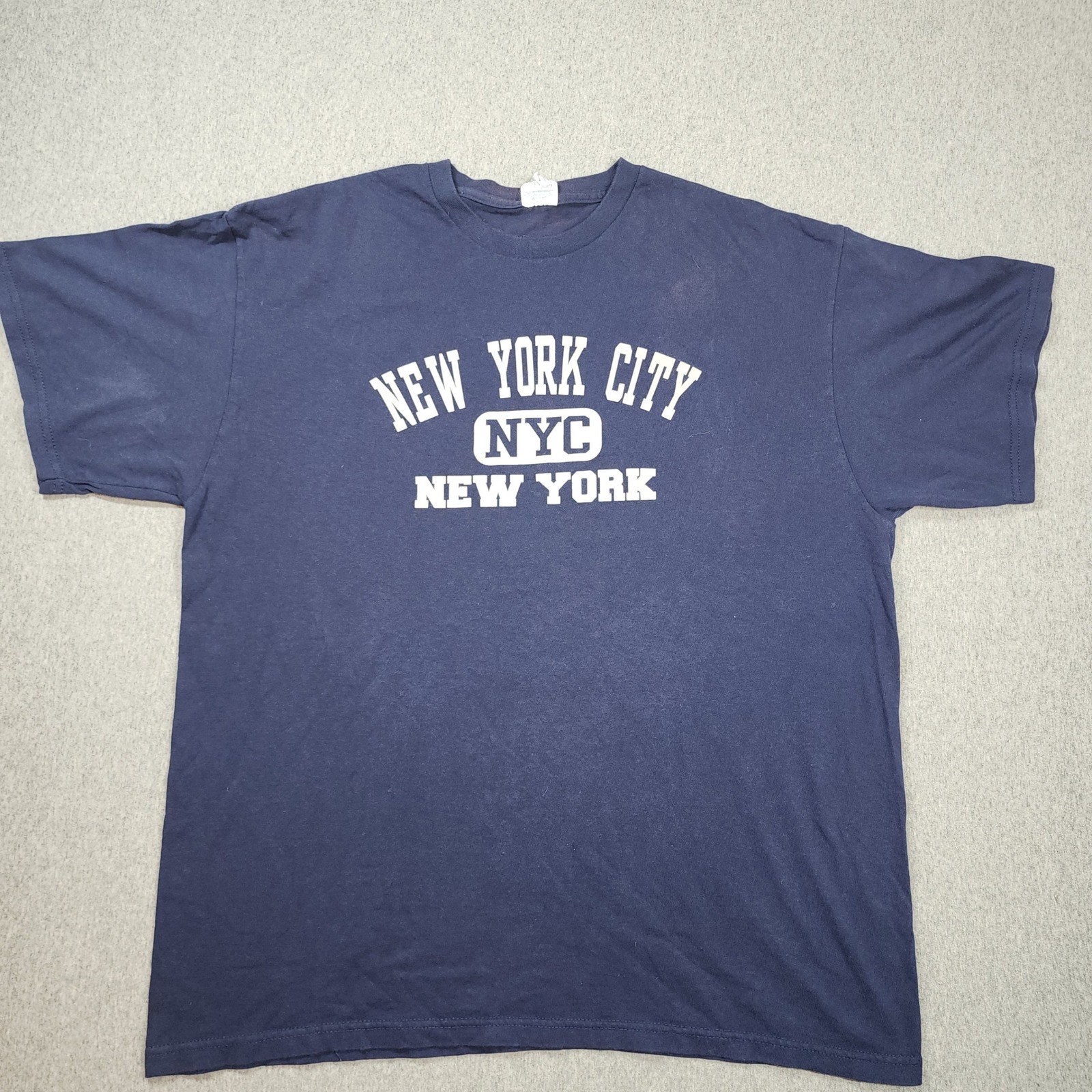 Delta Pro Weight NYC T-Shirt Mens XL Navy Blue Good Graphic New York City Tee