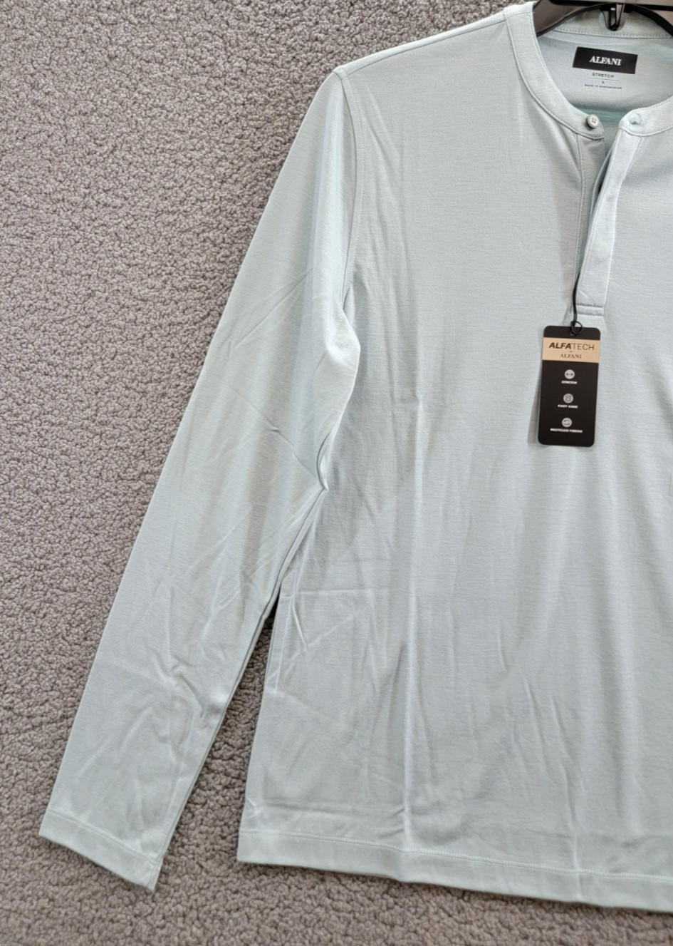 Alfani Alfatech Solid Henley Neck Shirt Men’s S Cloud Blue Long Sleeve Pullover