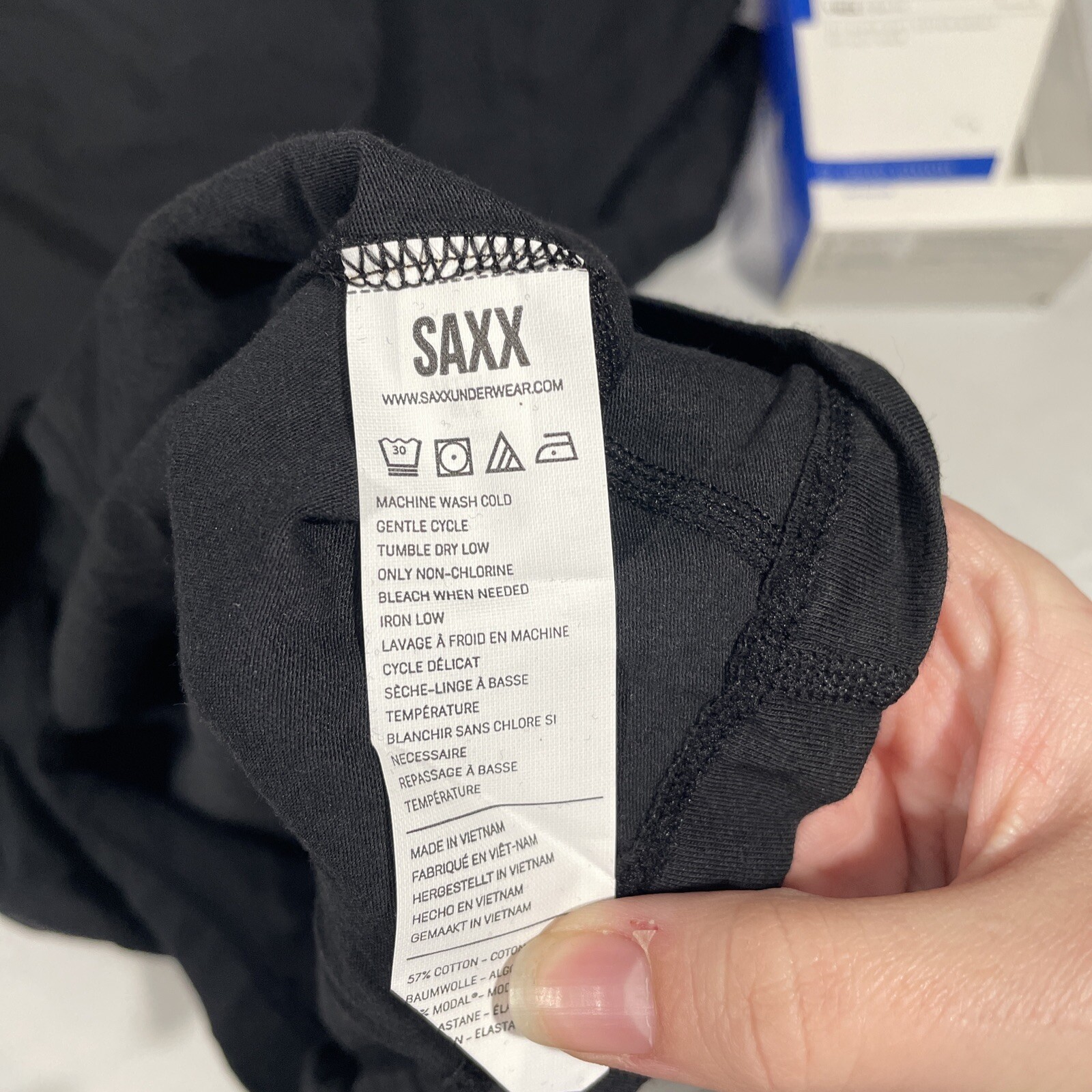 NIB $35 SAXX [ Small ] Undercover V-neck Undershirt Top in Black