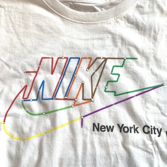 AUTHENTIC NIKE NYC SUBWAY LINES 2 SIDE PRINT T-SHIRT CU1365-100