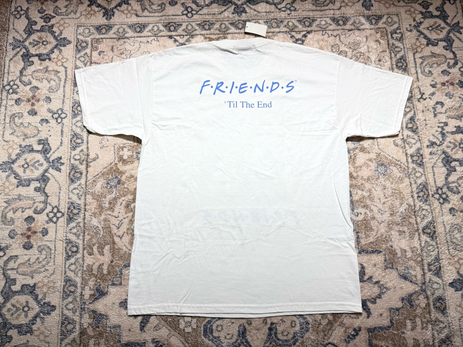 VTG 04” NBC Store FRIENDS Embroidered Logo TV Show Cast White T-Shirt Sz XL NWT
