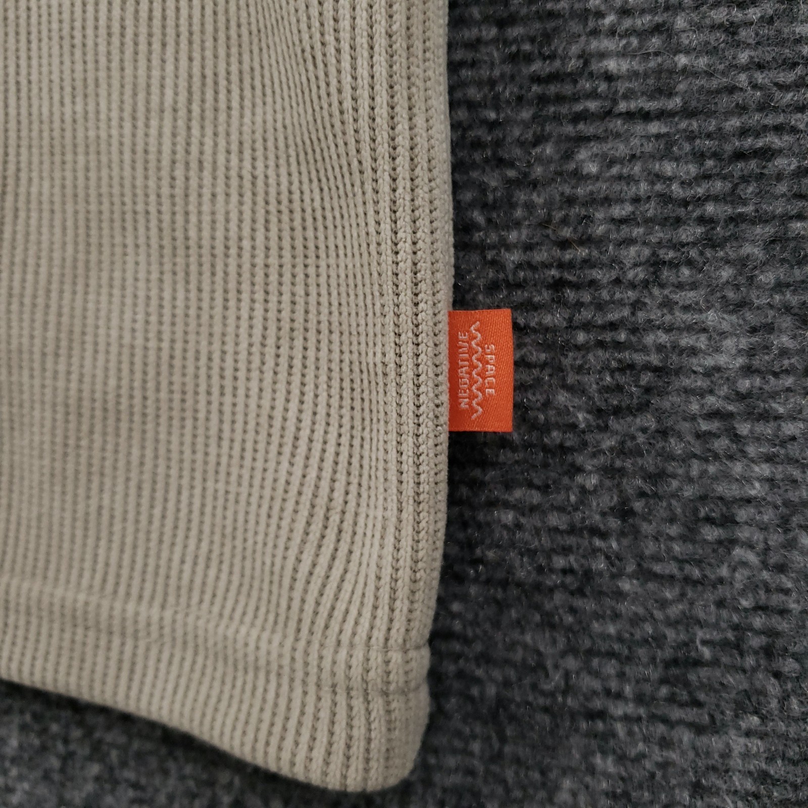 Negative Space Ribbed Knit Oversized T Shirt Mens Small Tan Crewneck Athleisure